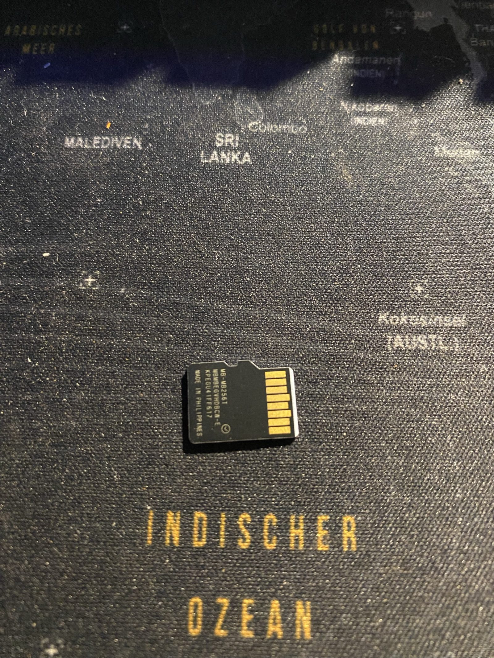 Samsung Blue T7 512GB Micro SD Card image 2