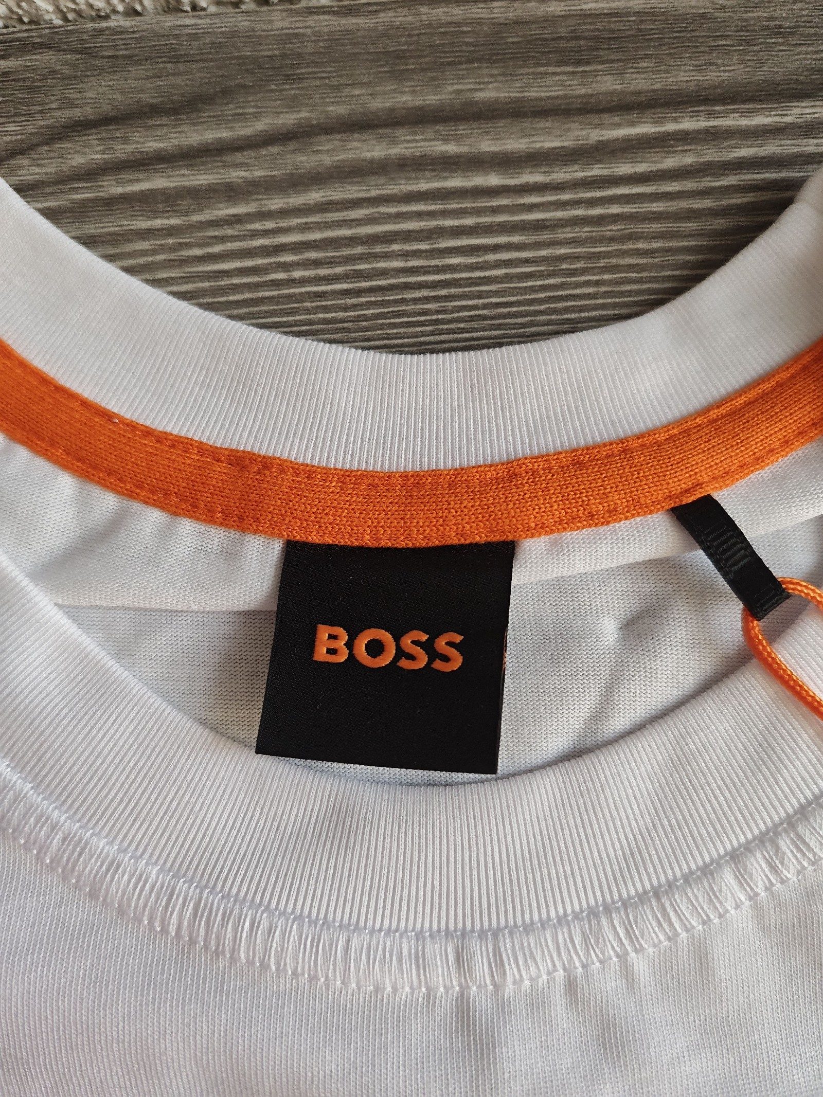 BOSS White All-Terrain Graphic T-Shirt Medium Cotton image 4