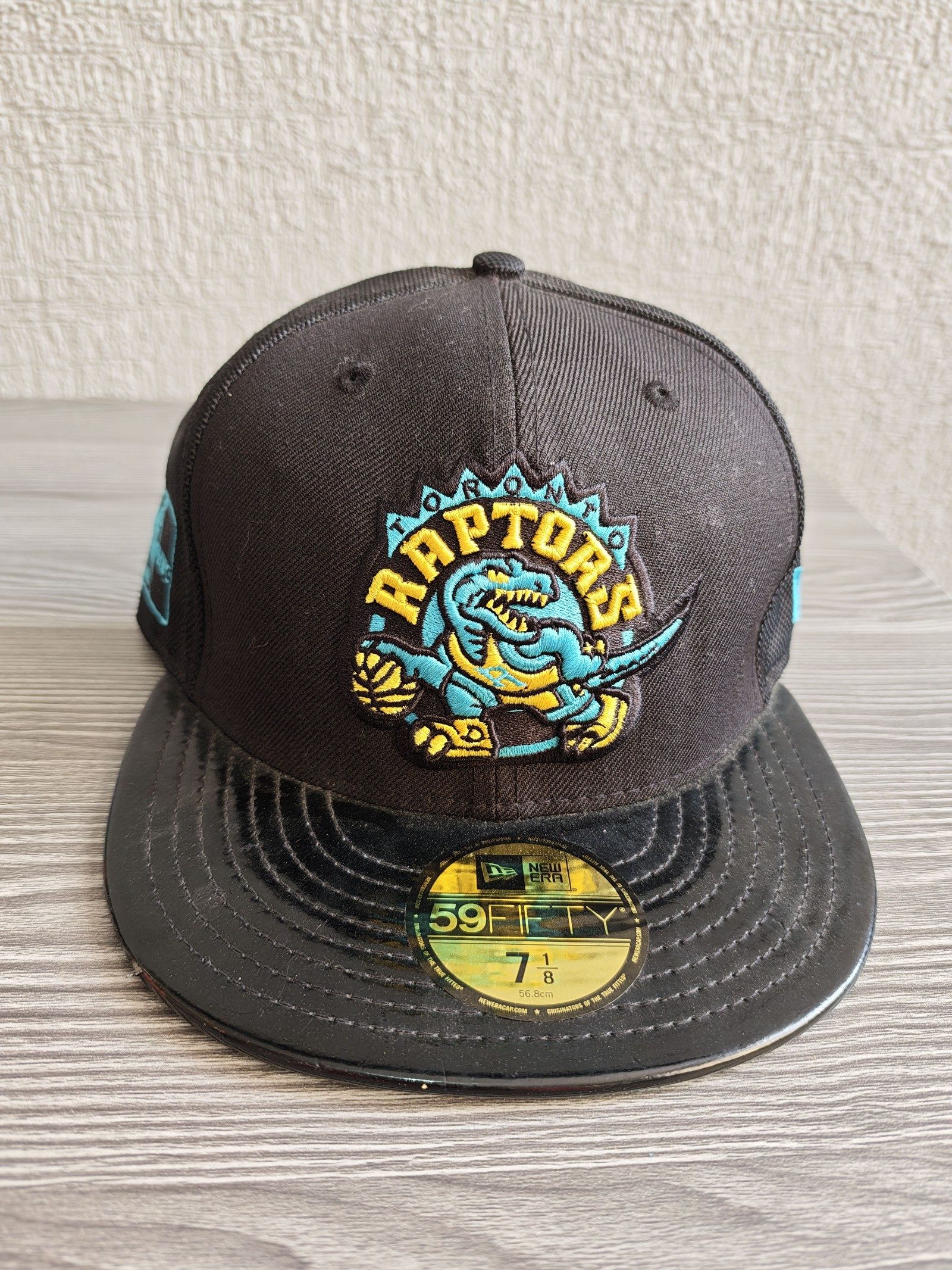 New Era Black & Turquoise Toronto Raptors 59FIFTY Fitted Cap 7 1/8