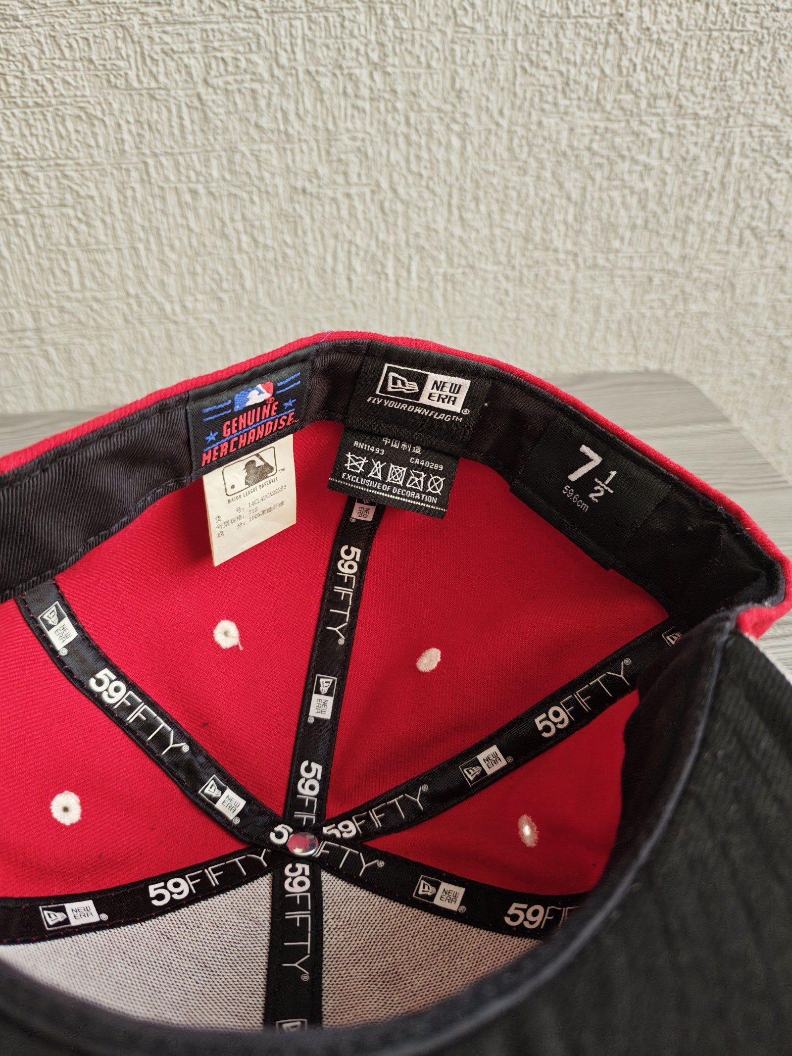 New Era Red & White Cleveland Indians 59FIFTY Fitted Cap 7 1/2 image 4