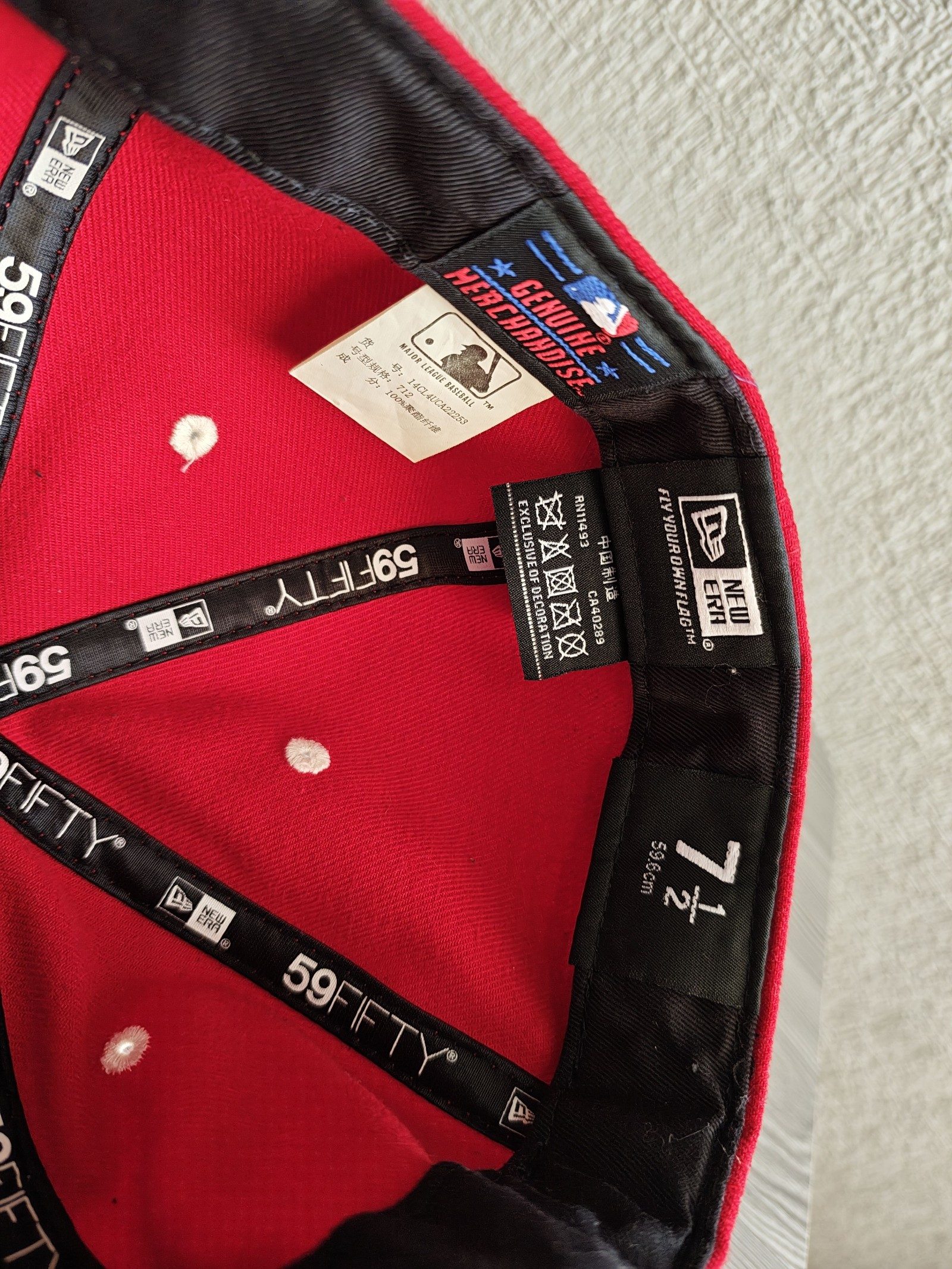 New Era Red & White Cleveland Indians 59FIFTY Fitted Cap 7 1/2 image 5