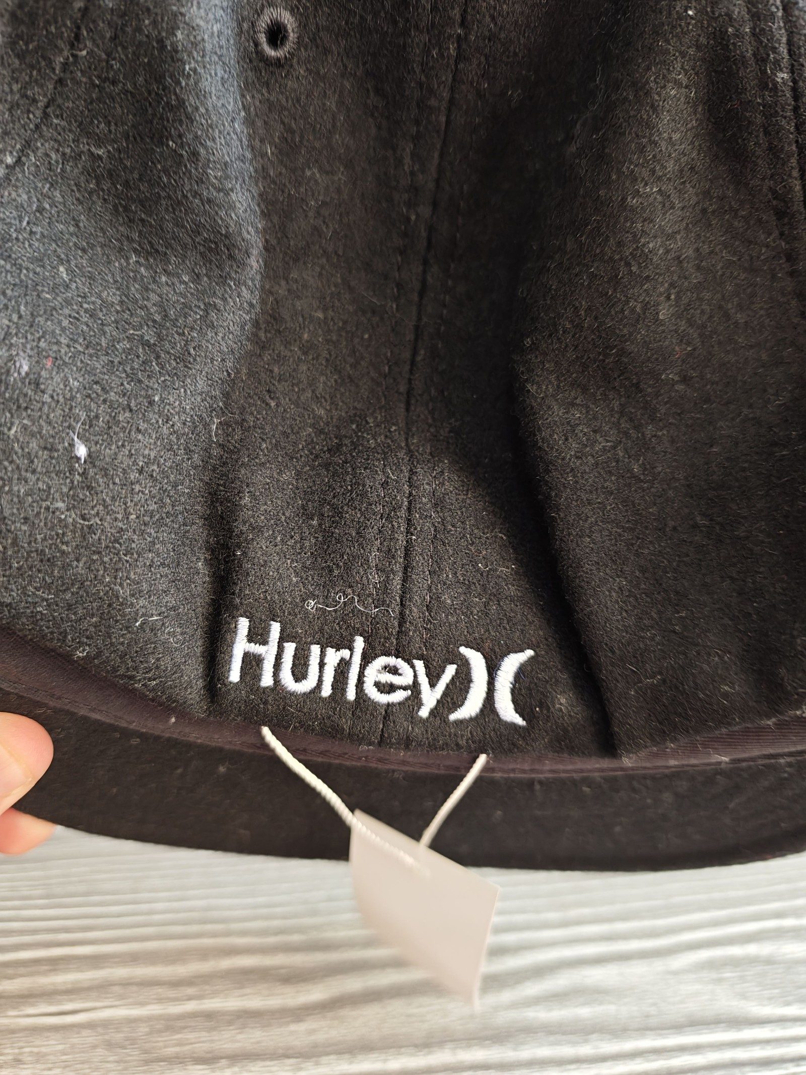 Hurley Black & White Wool New Era Fitted Cap 7 1/4 image 4