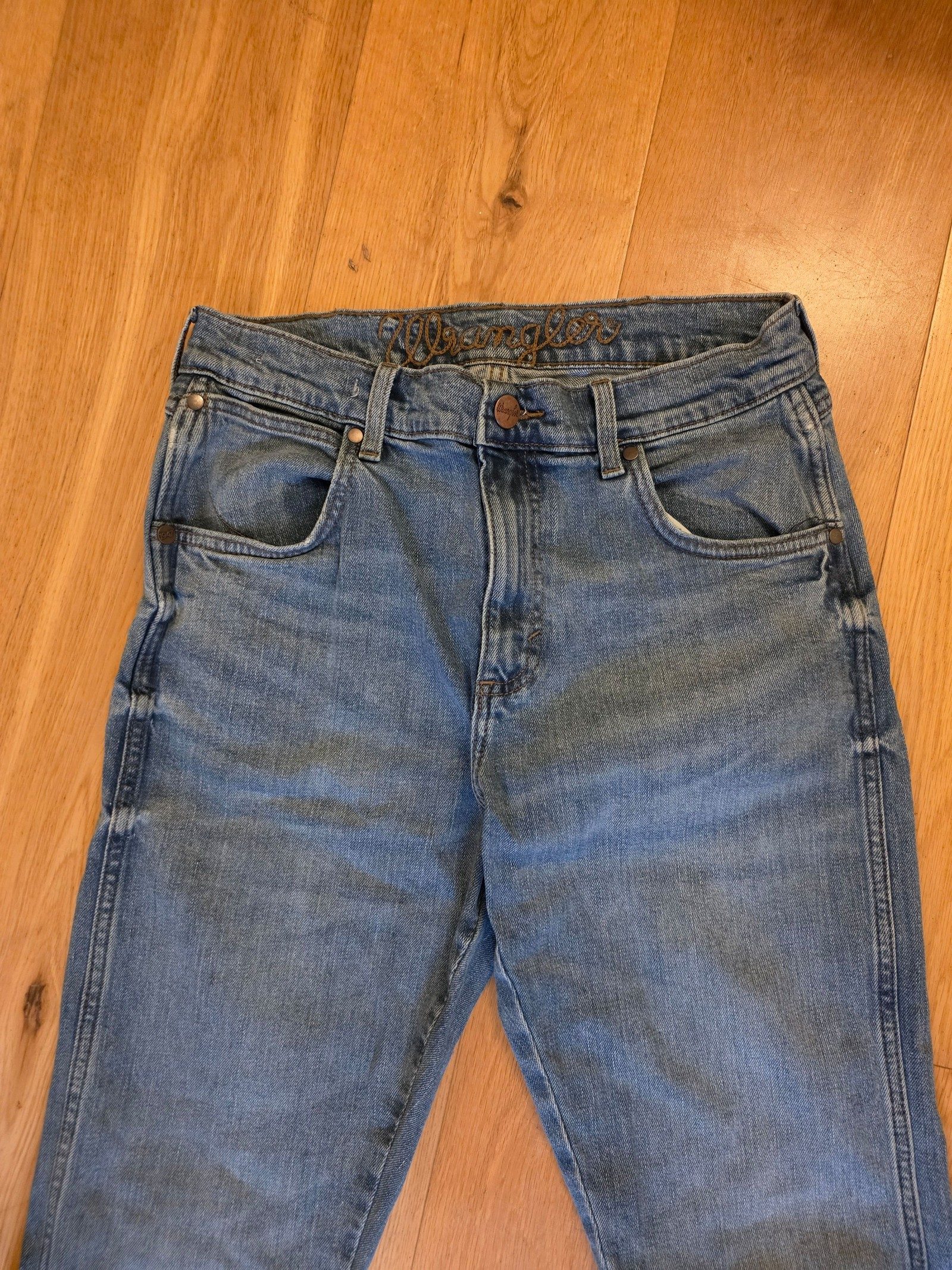 Wrangler Blue Denim Jeans Medium Wash 30 x32 Inch Leg Length image 3