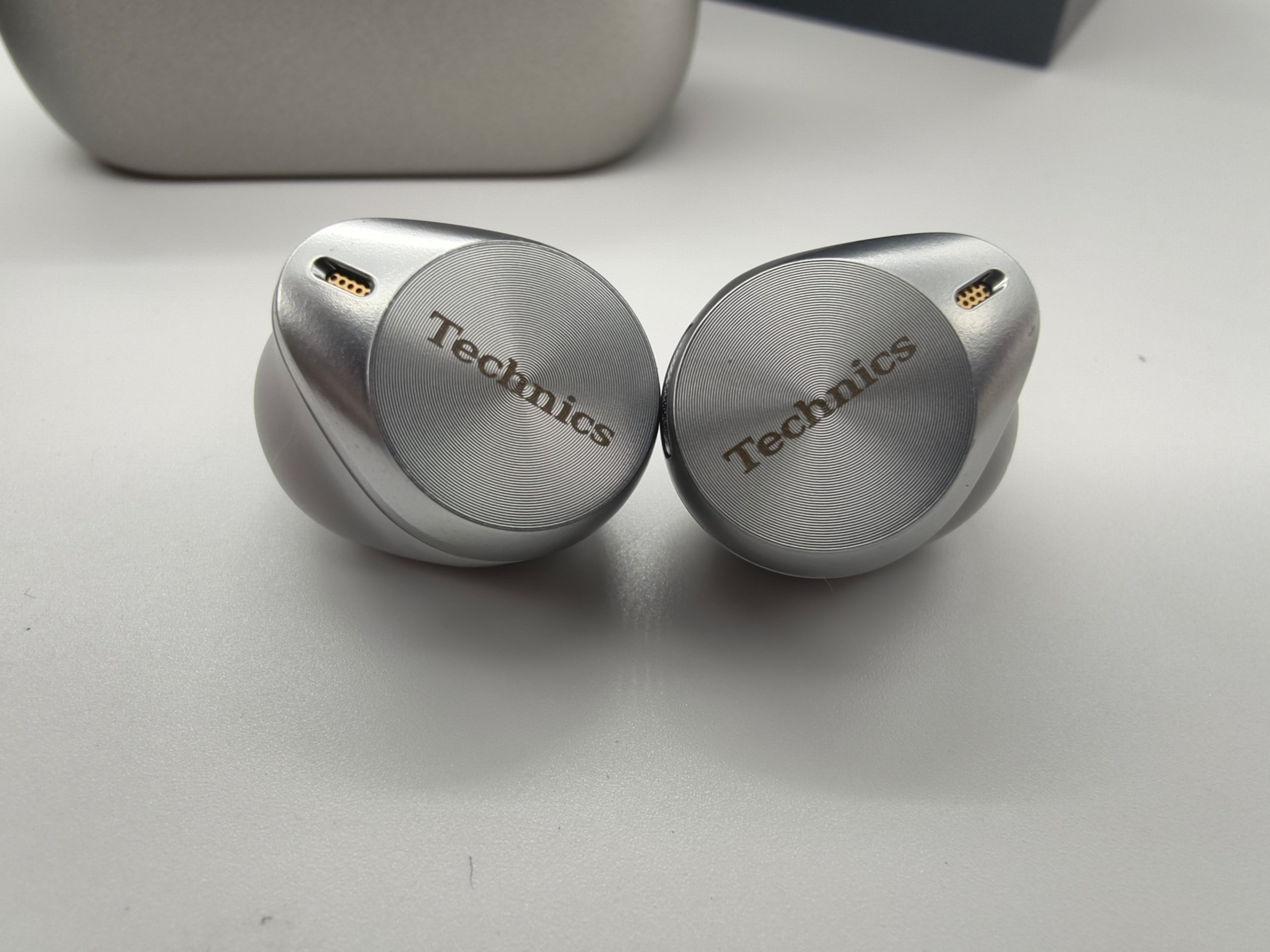 Auricolari Technics EAH-AZ80E-S Wireless Noise Cancelling Bluetooth Multipoint 3 Dispositivi Box image 2