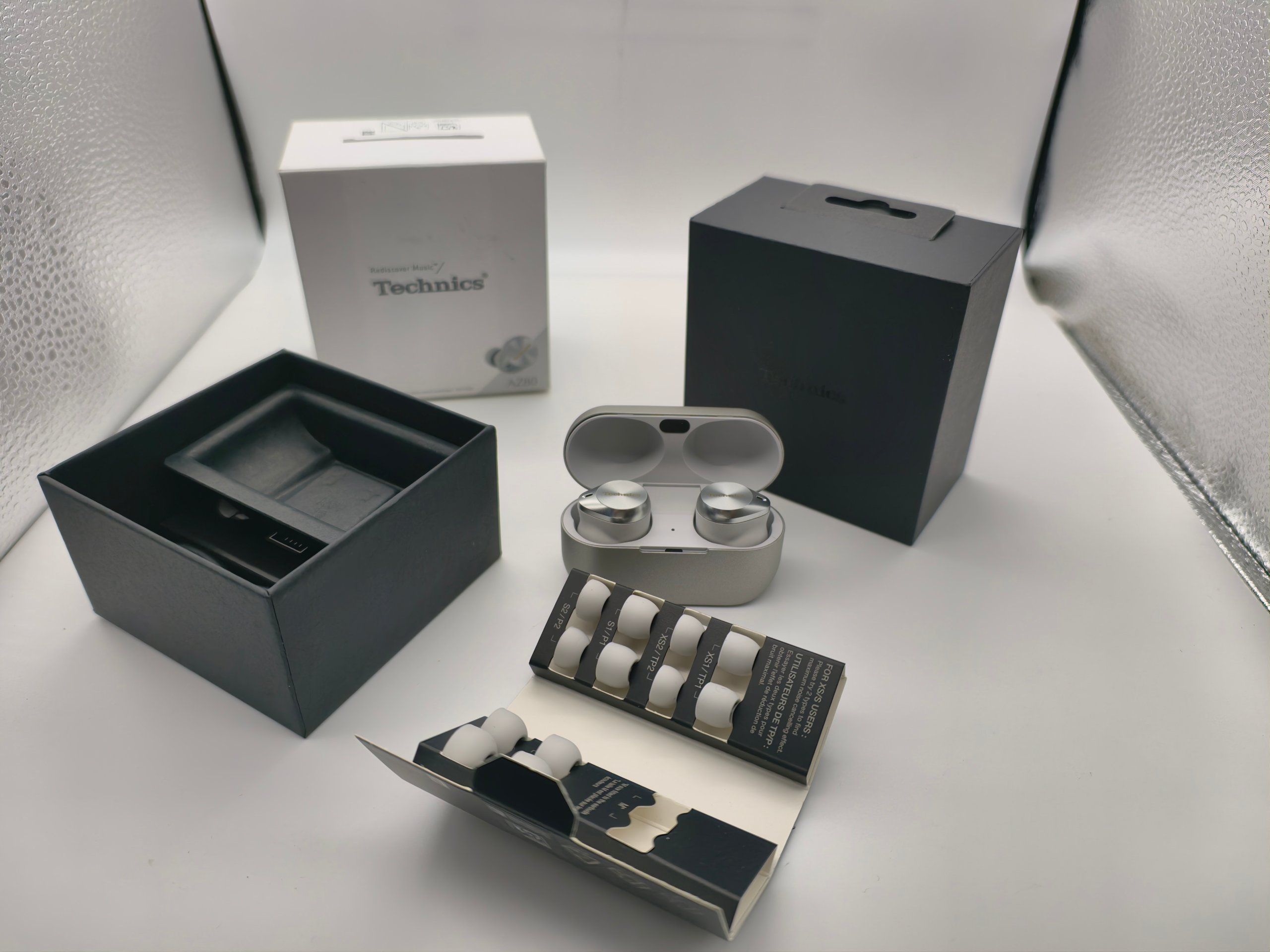 Auricolari Technics EAH-AZ80E-S Wireless Noise Cancelling Bluetooth Multipoint 3 Dispositivi Box