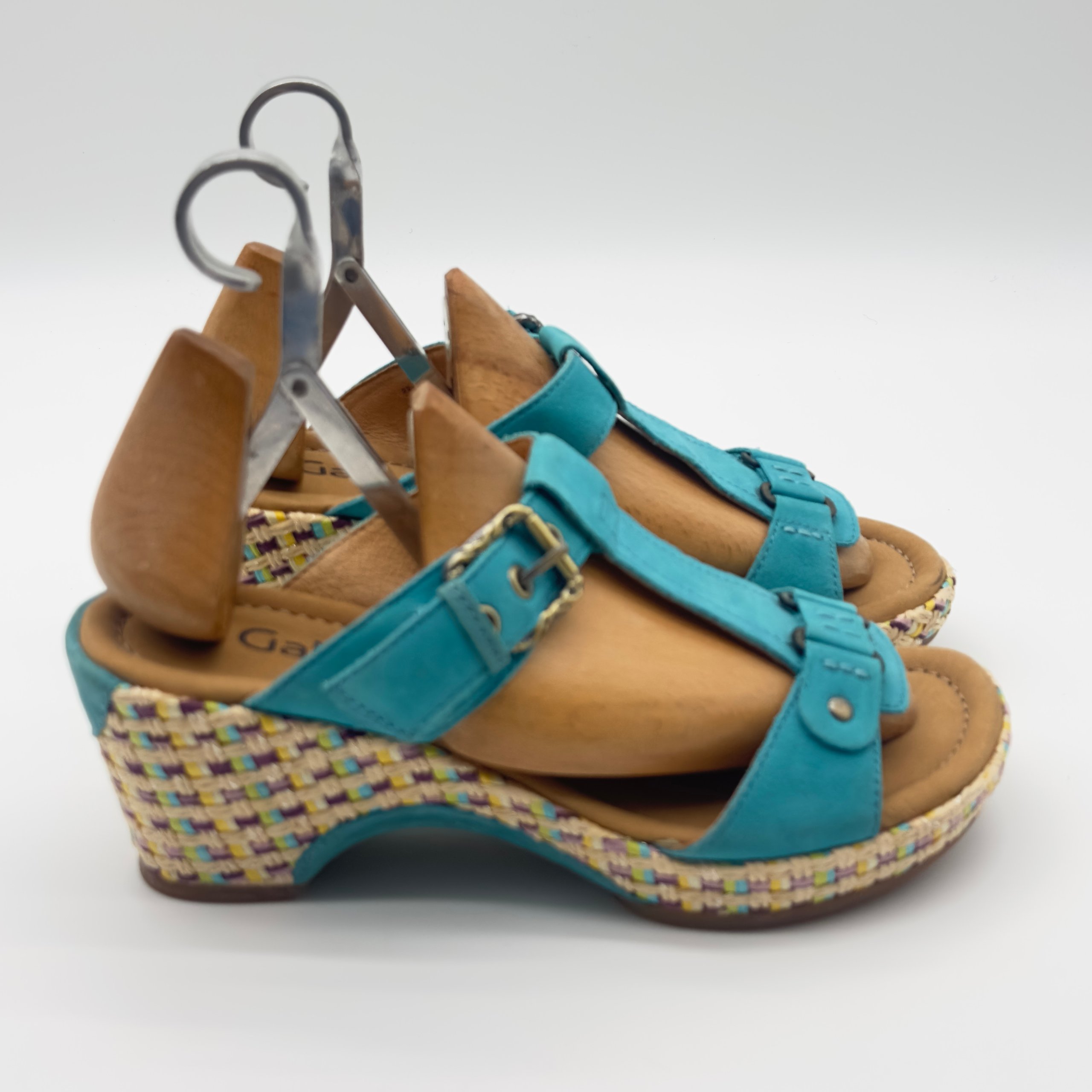 Gabor Women's Turquoise Wedge Sandals Size 40 Used - Excellent image 4