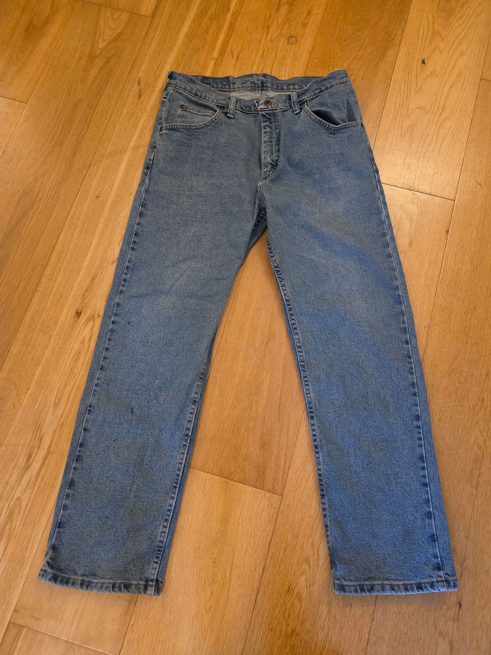 Wrangler Blue Denim Jeans 33" x 30"