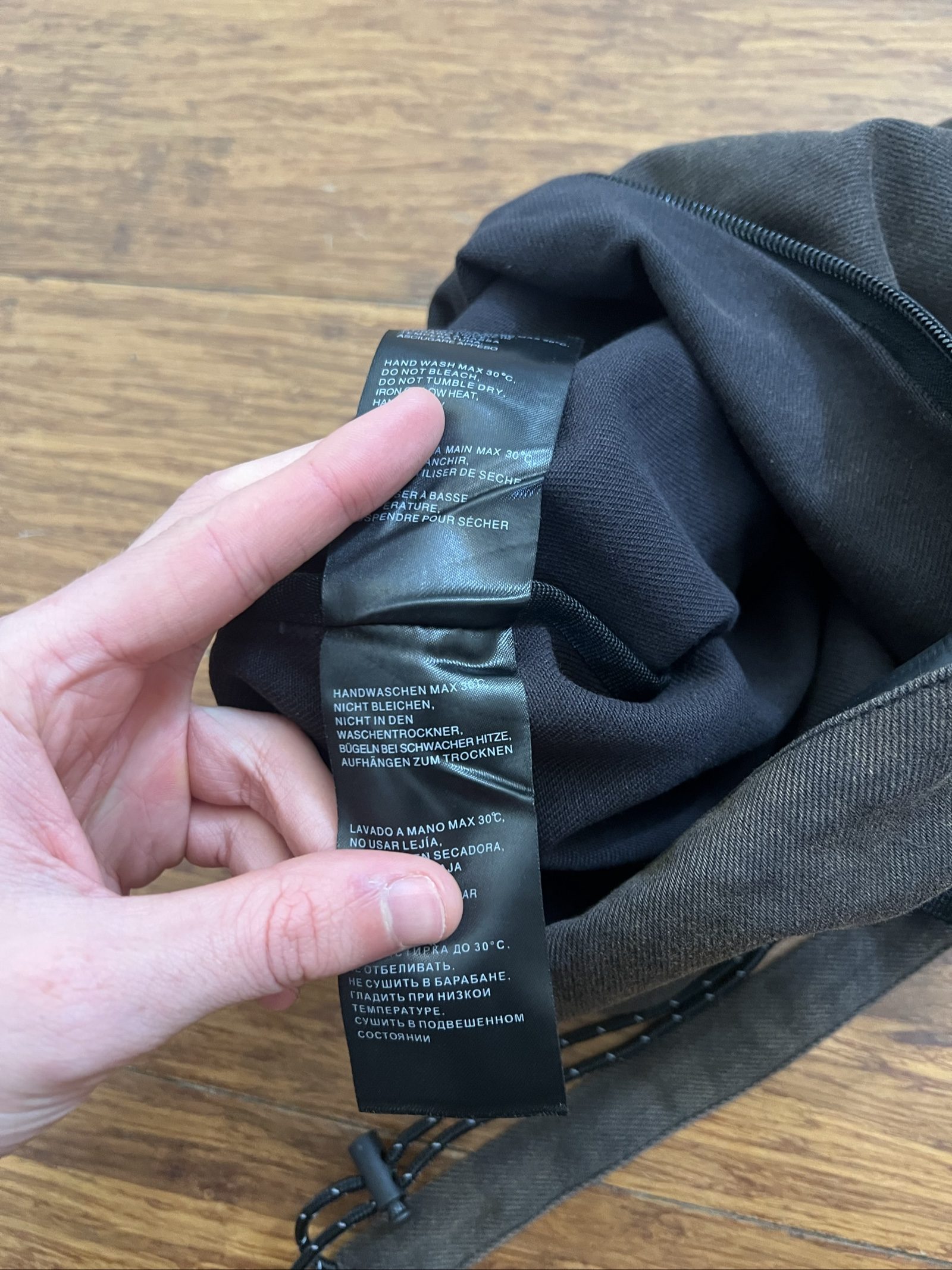 Wrangler x ROA Yuna Crossbody Bag FW25 image 5