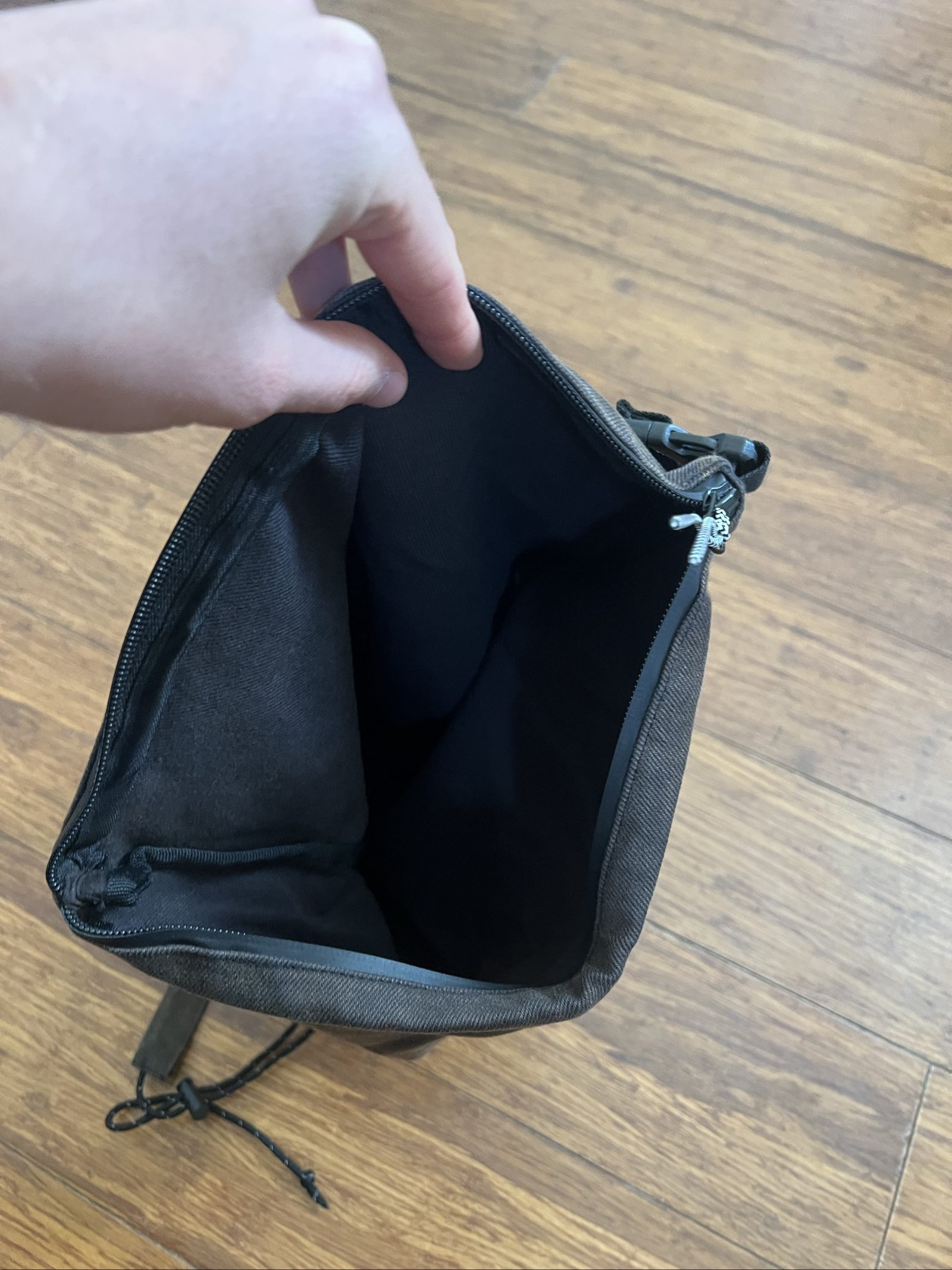 Wrangler x ROA Yuna Crossbody Bag FW25 image 8