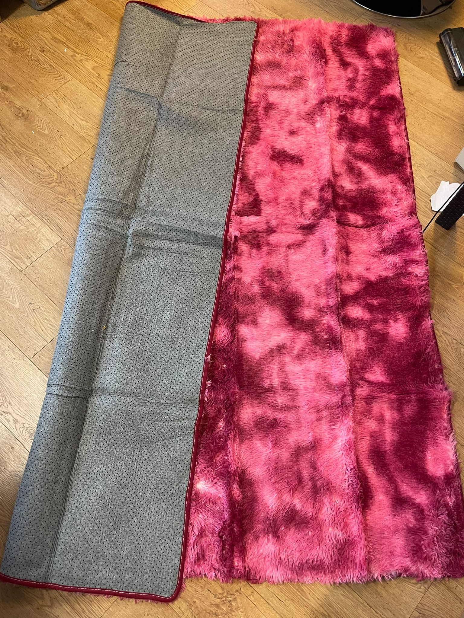 Groot hoogpolig vloerkleed 160x200 cm roze image 2