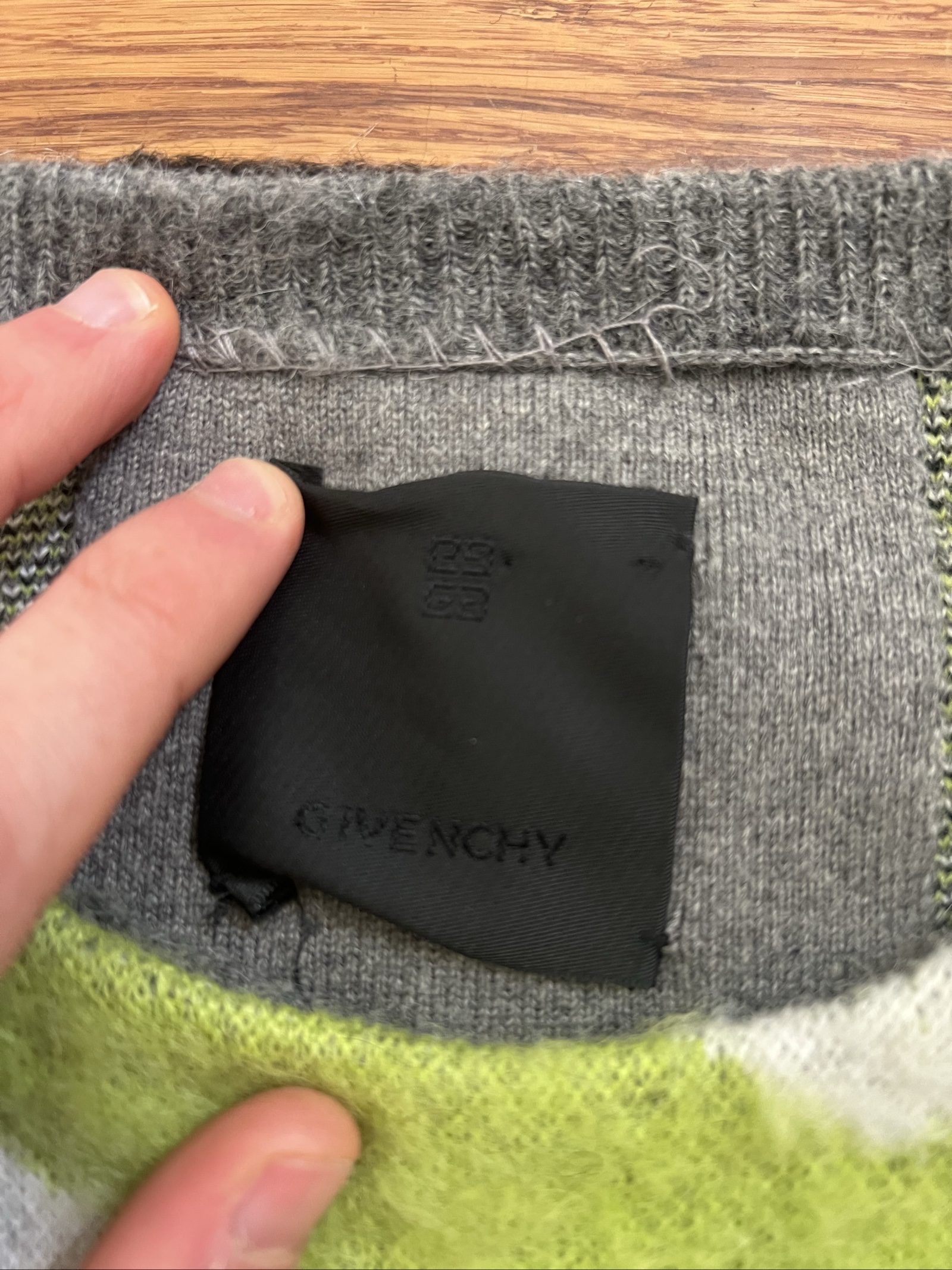 Givenchy Men's Green White Black Wool Blend Sweater Medium image 3