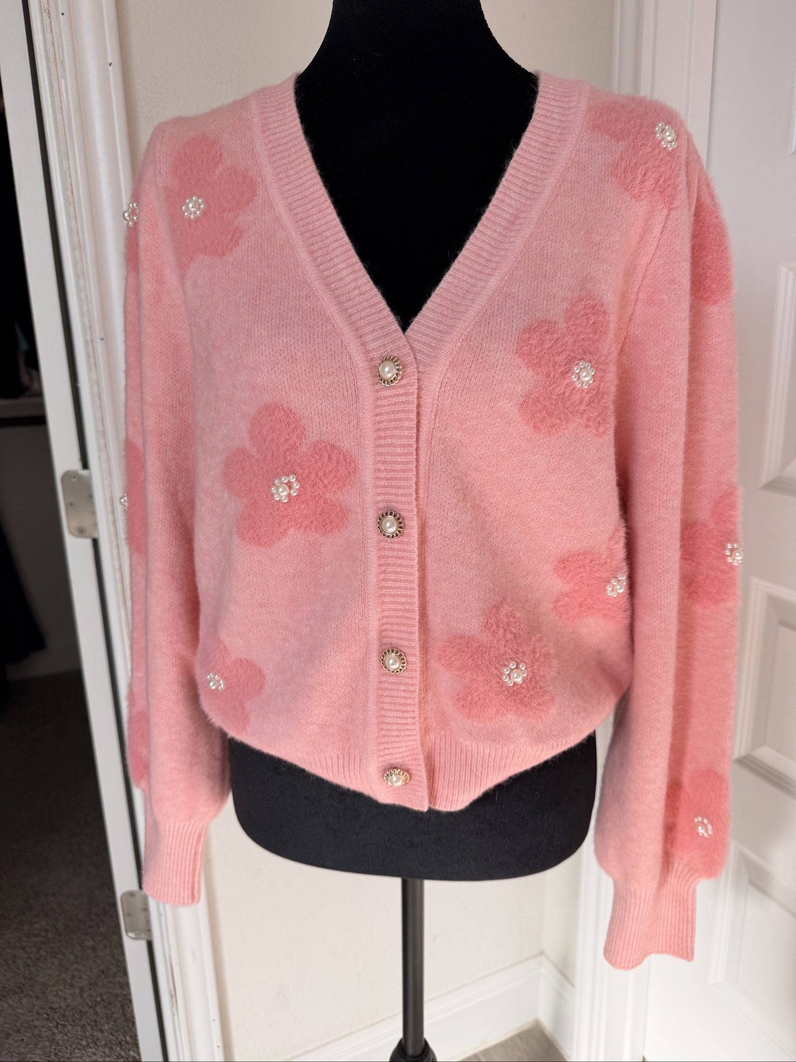 Soft Women's Nanette Lepore size small Pink Floral Pearl Button Cardigan