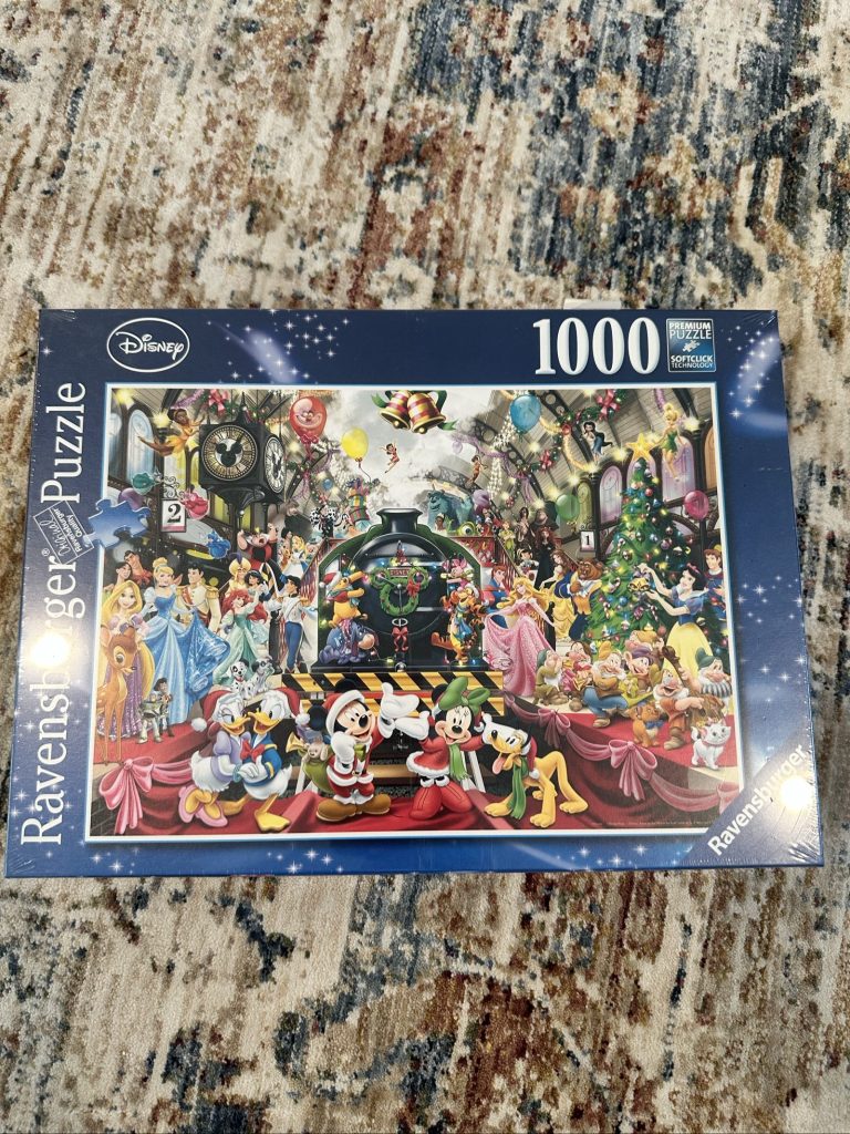disney ravensburger 1000pc puzzle holiday fun