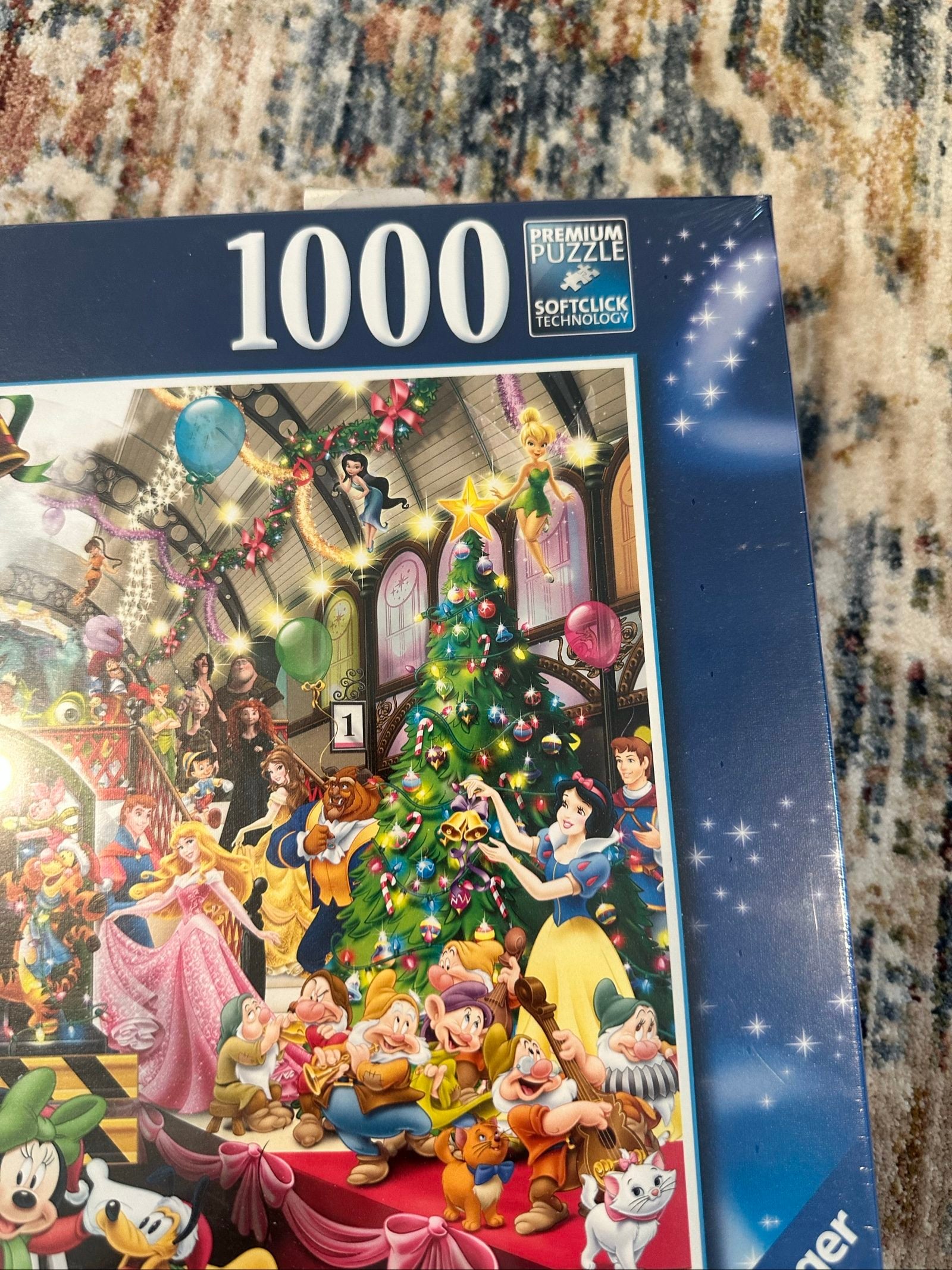 disney ravensburger 1000pc puzzle holiday fun image 3