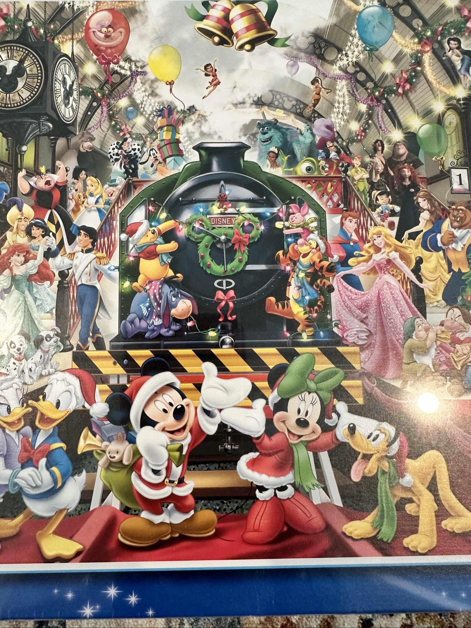 disney ravensburger 1000pc puzzle holiday fun image 4