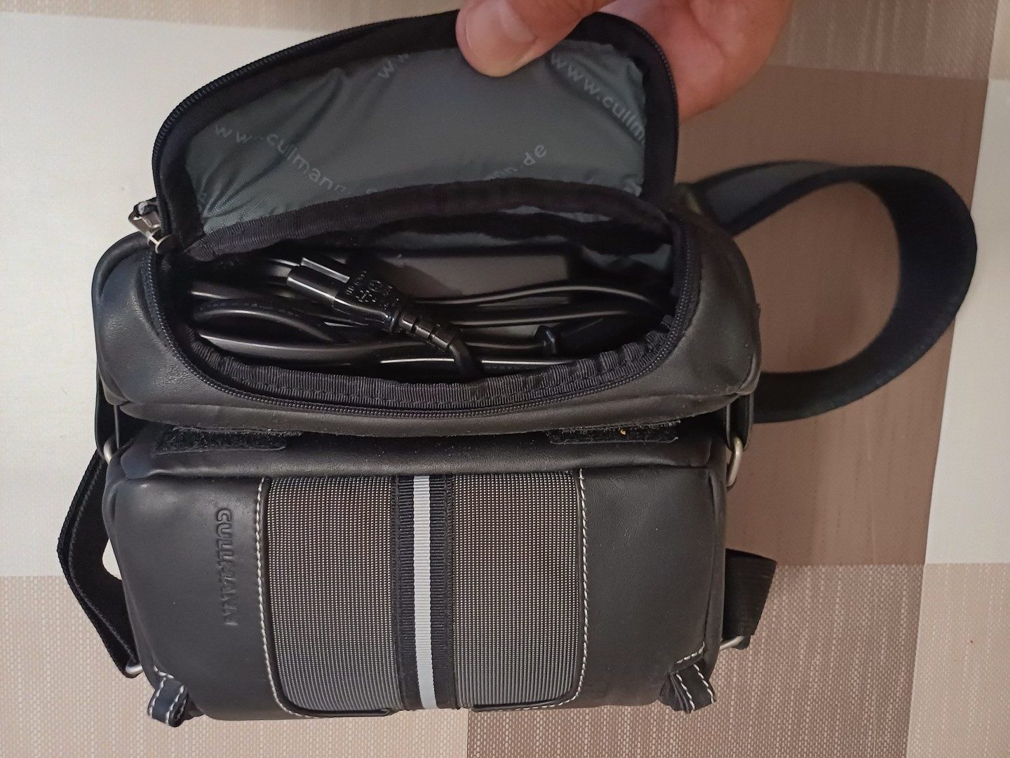 Sony Silver Digital Handycam IP Camcorder with Bag image 5