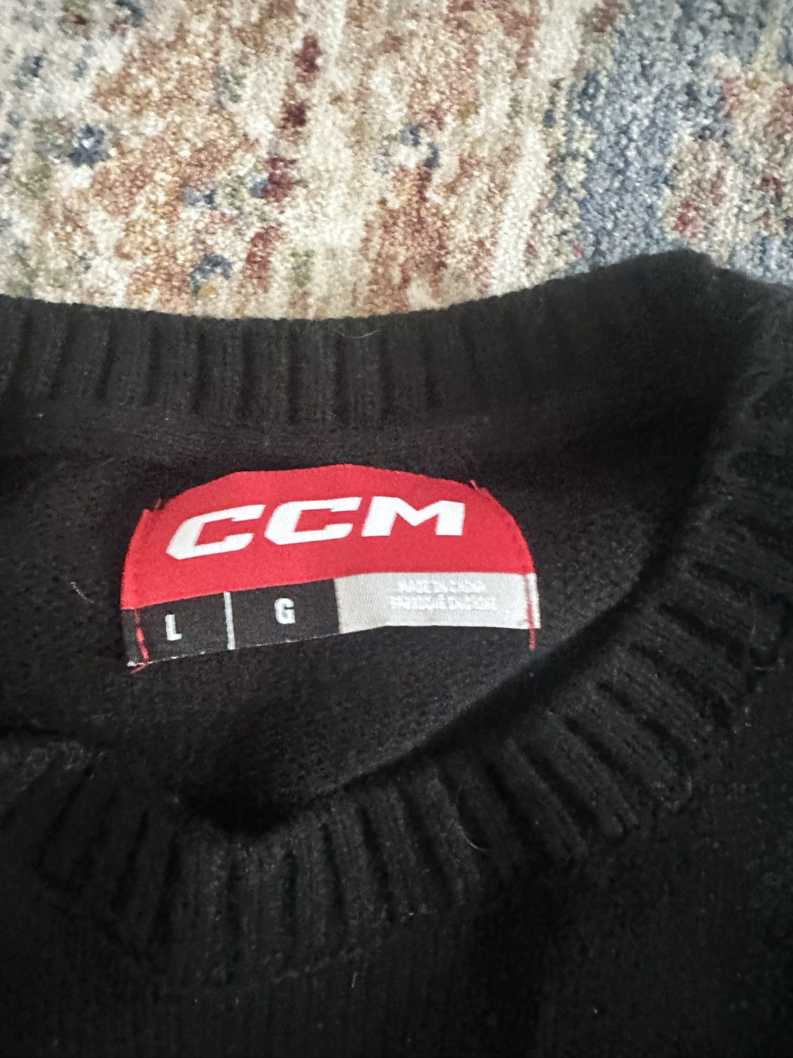 ccm black & white l christmas sweater image 7