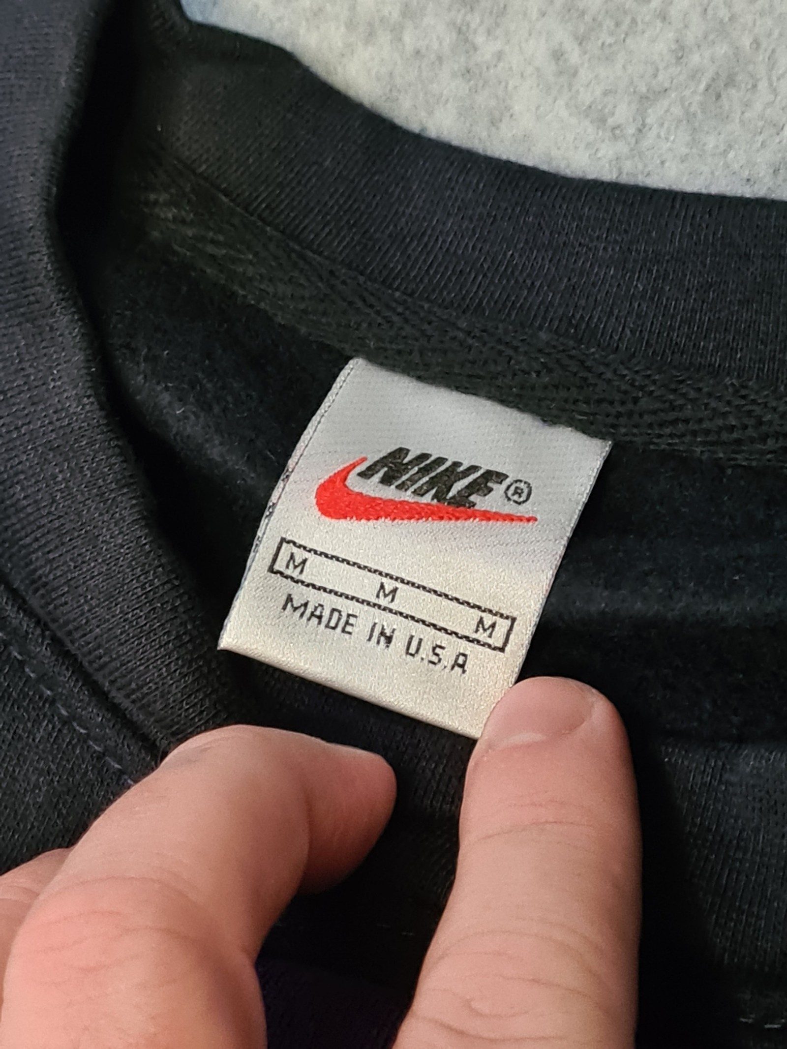 Nike Men’s Black Purple Colour Block Sweatshirt Medium Y2K 1165 image 5