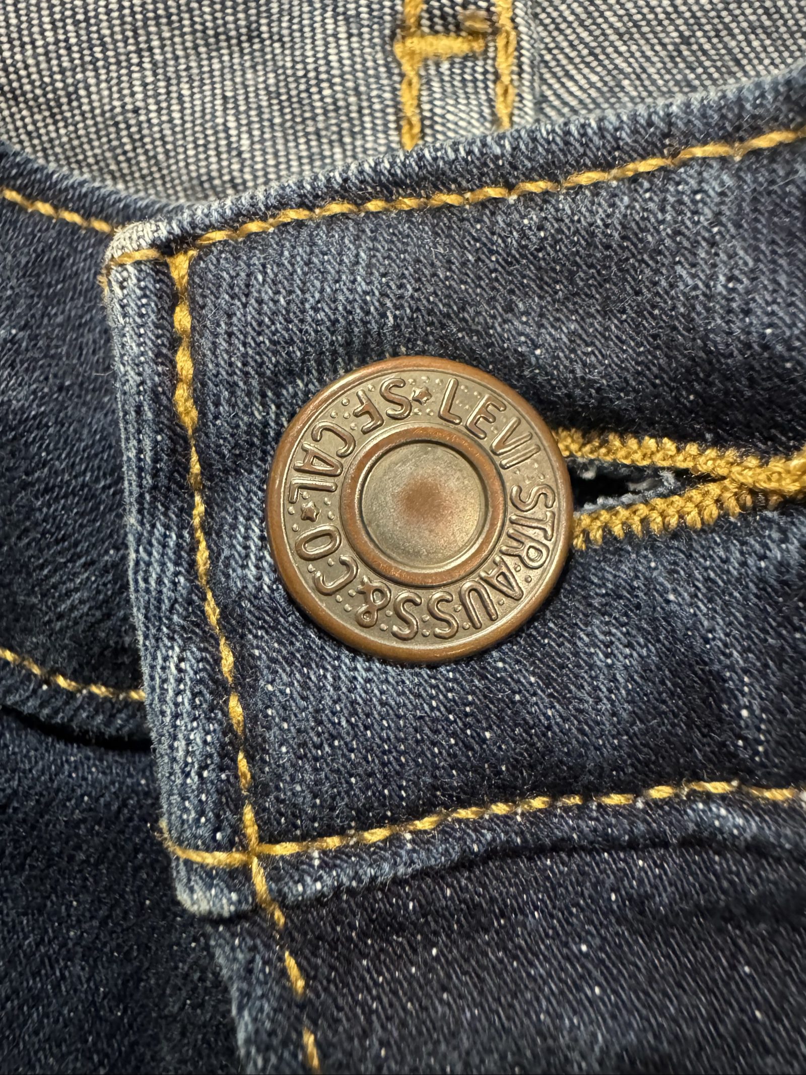 Women’s Levi’s 711 Skinny Jeans – Dark Wash Blue – 28 image 4