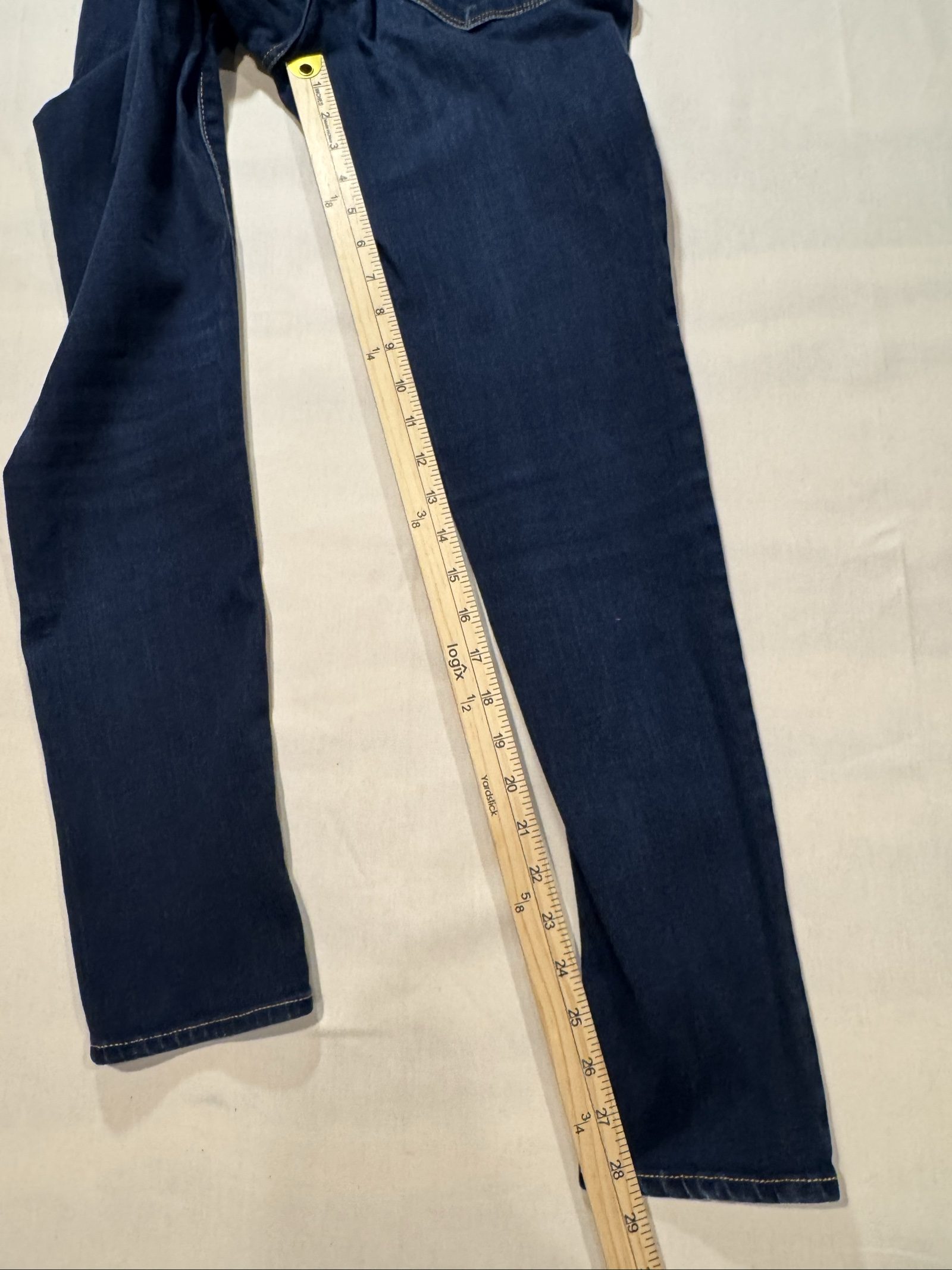 Women’s Levi’s 711 Skinny Jeans – Dark Wash Blue – 28 image 6