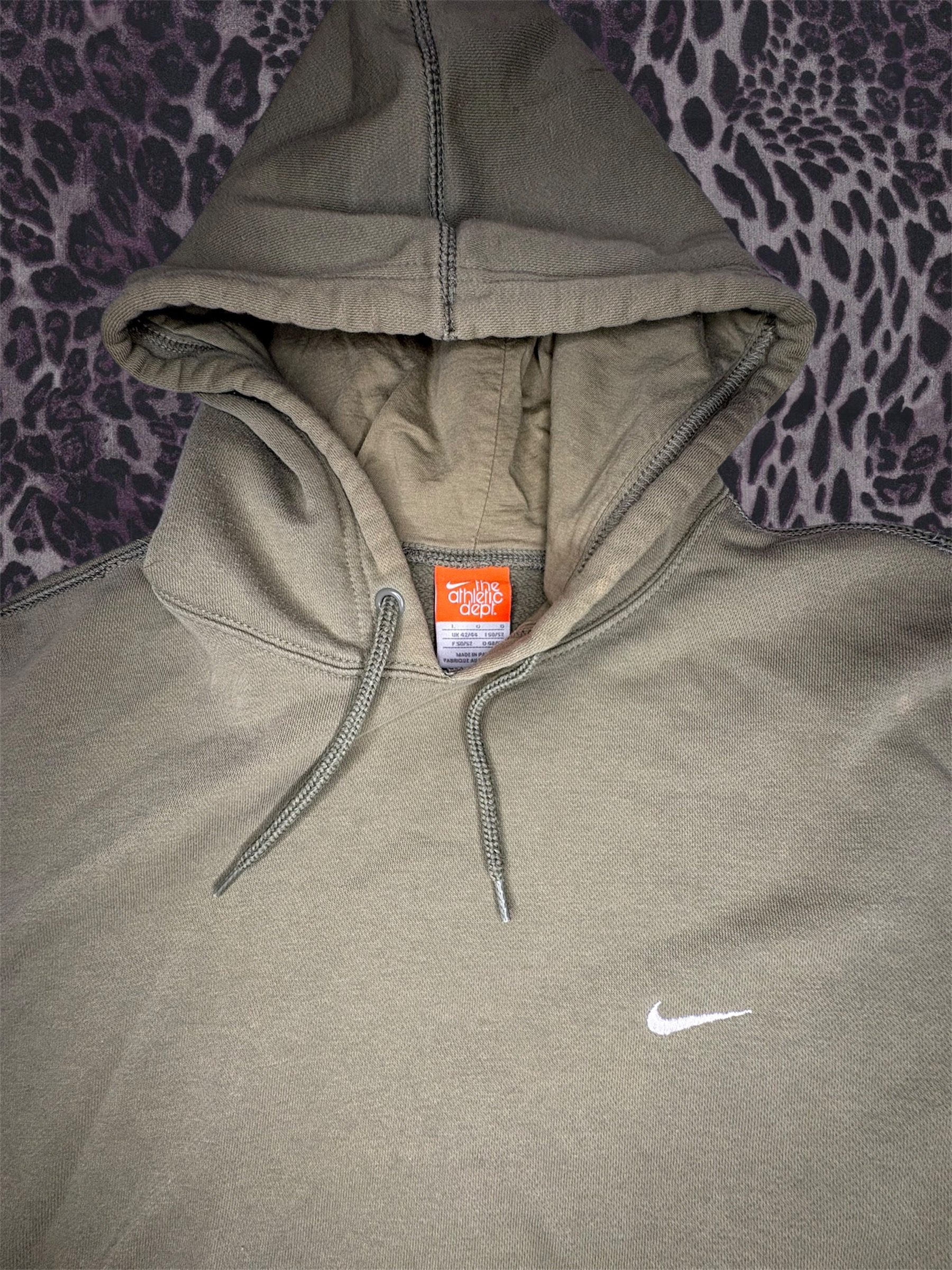 Vintage Nike Men's Olive Green Hooded Sweatshirt Large image 2