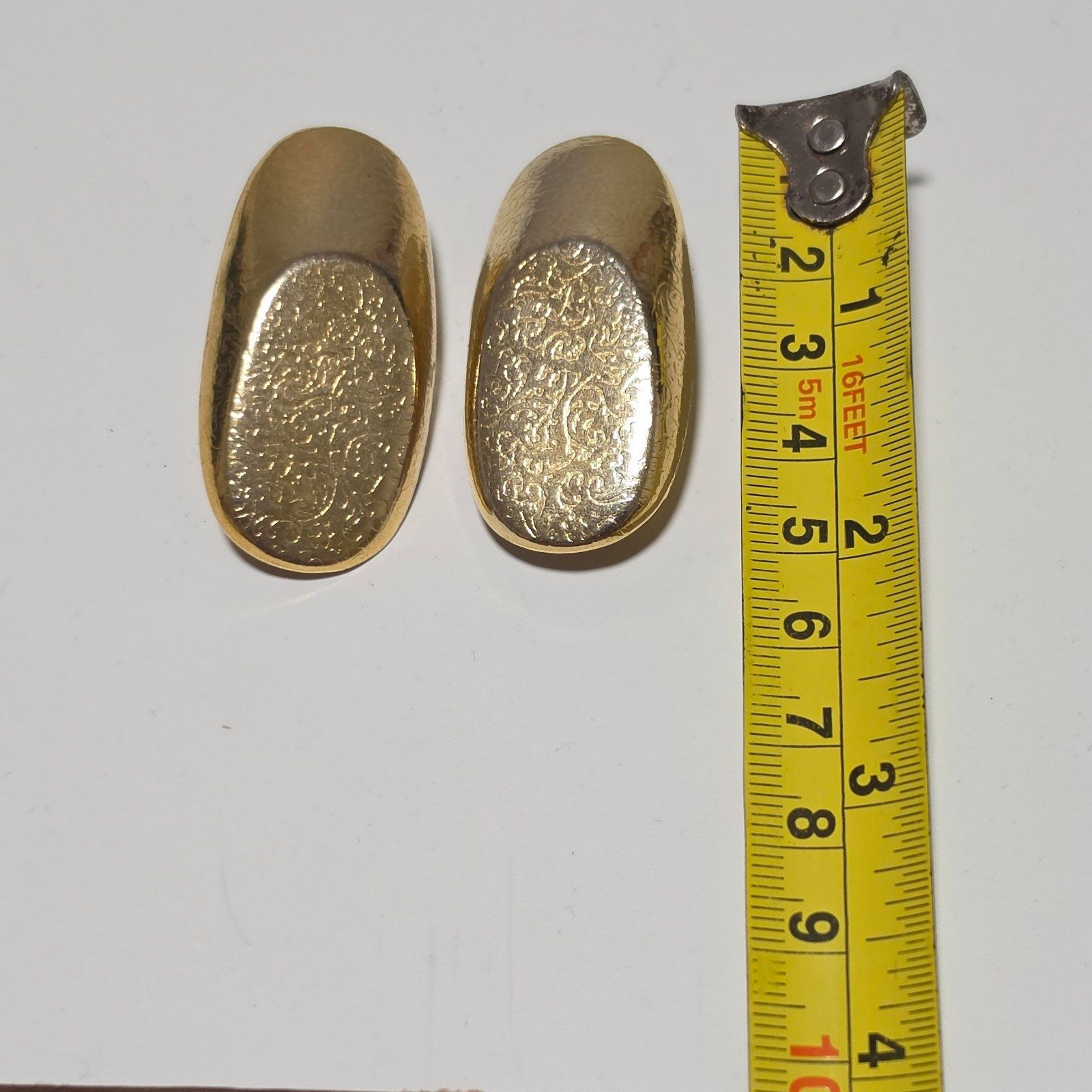Gold Tone Oval Clip-On Vintage Earrings .1960s.b9 image 3