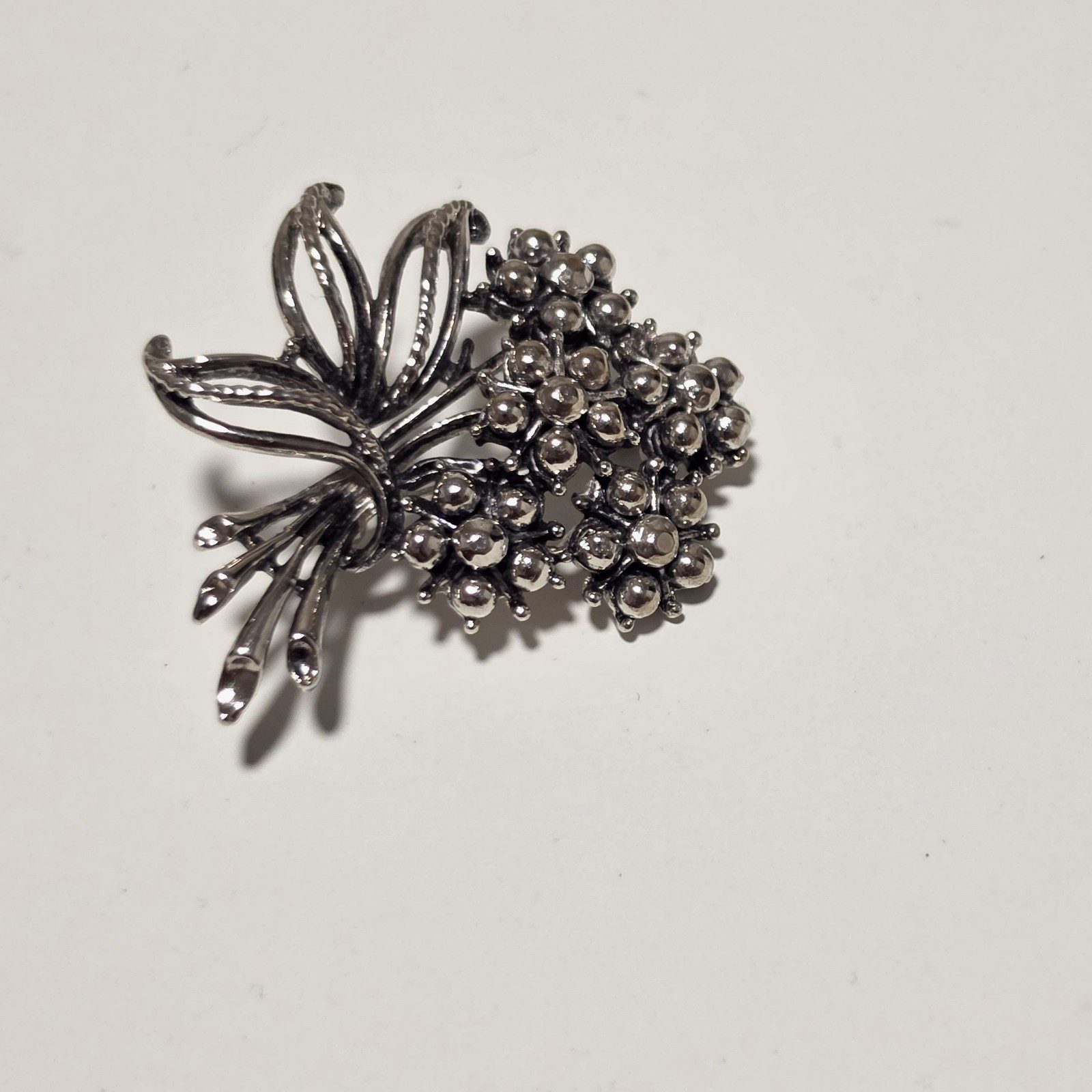 Vintage Silver Floral Bouquet Brooch.b9