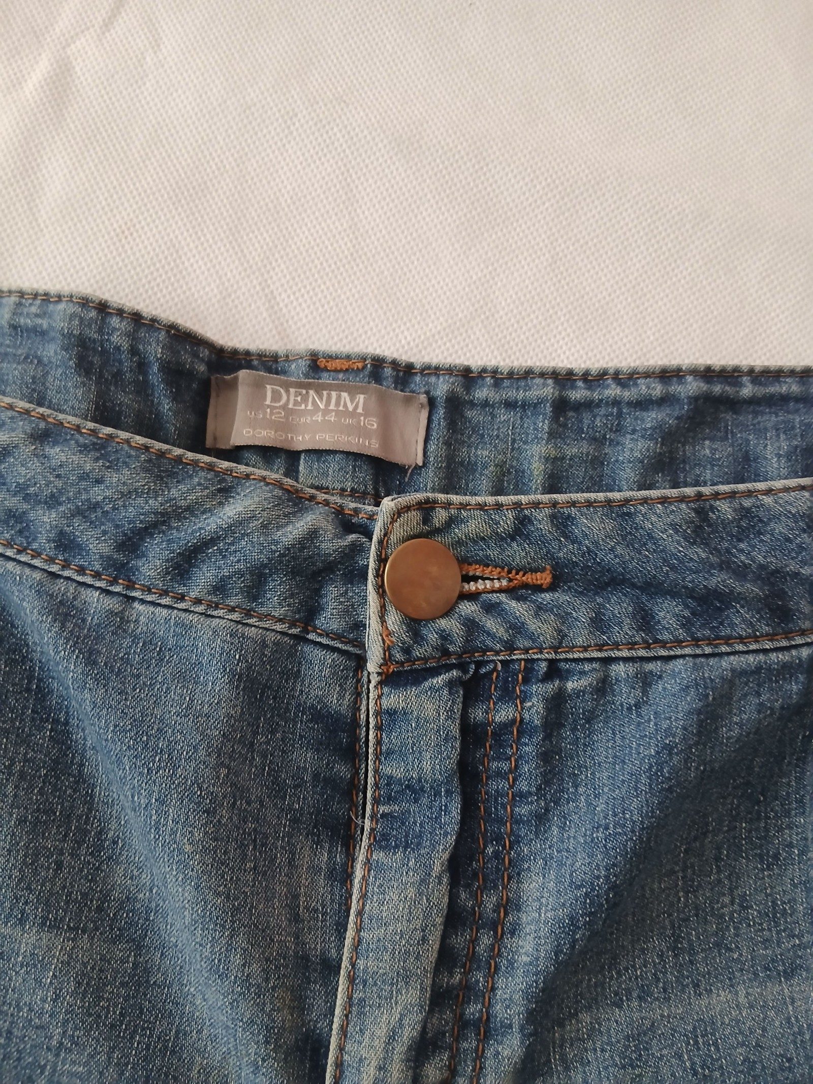 Dorothy Perkins Women's Blue Denim Shorts UK 12 Relaxed Fit image 2