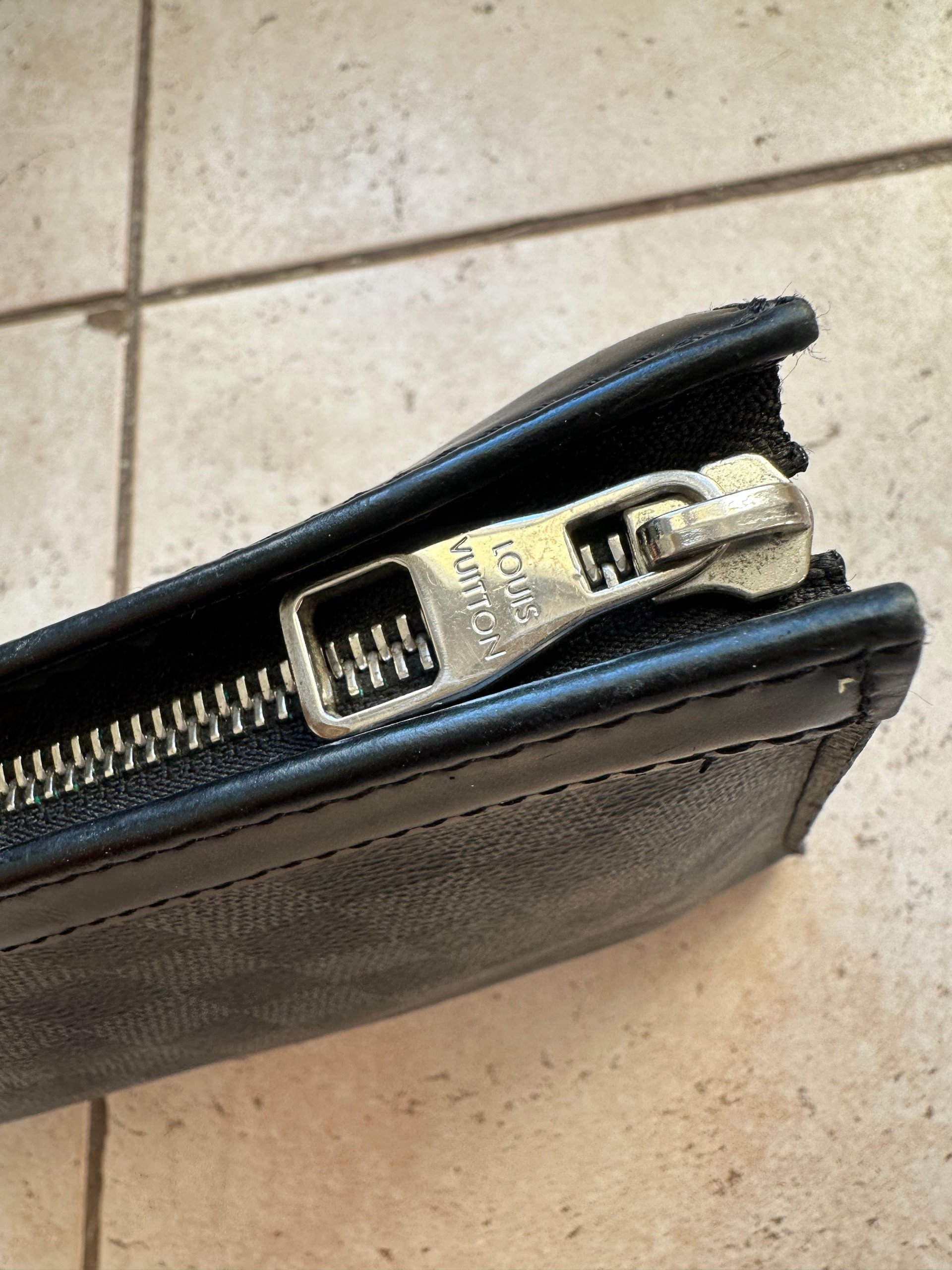 Louis Vuitton Black Pouch image 4
