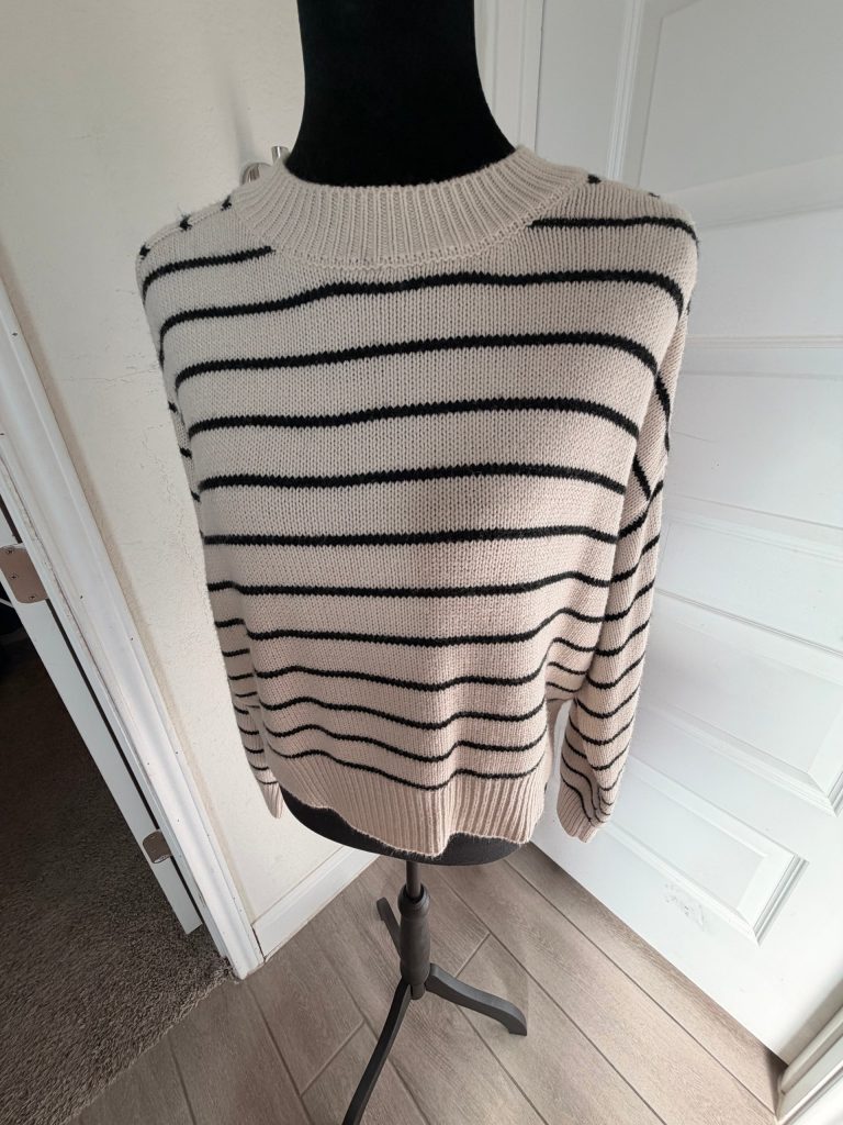 Tahari Beige & Black Stripe Blend Sweater Size Medium