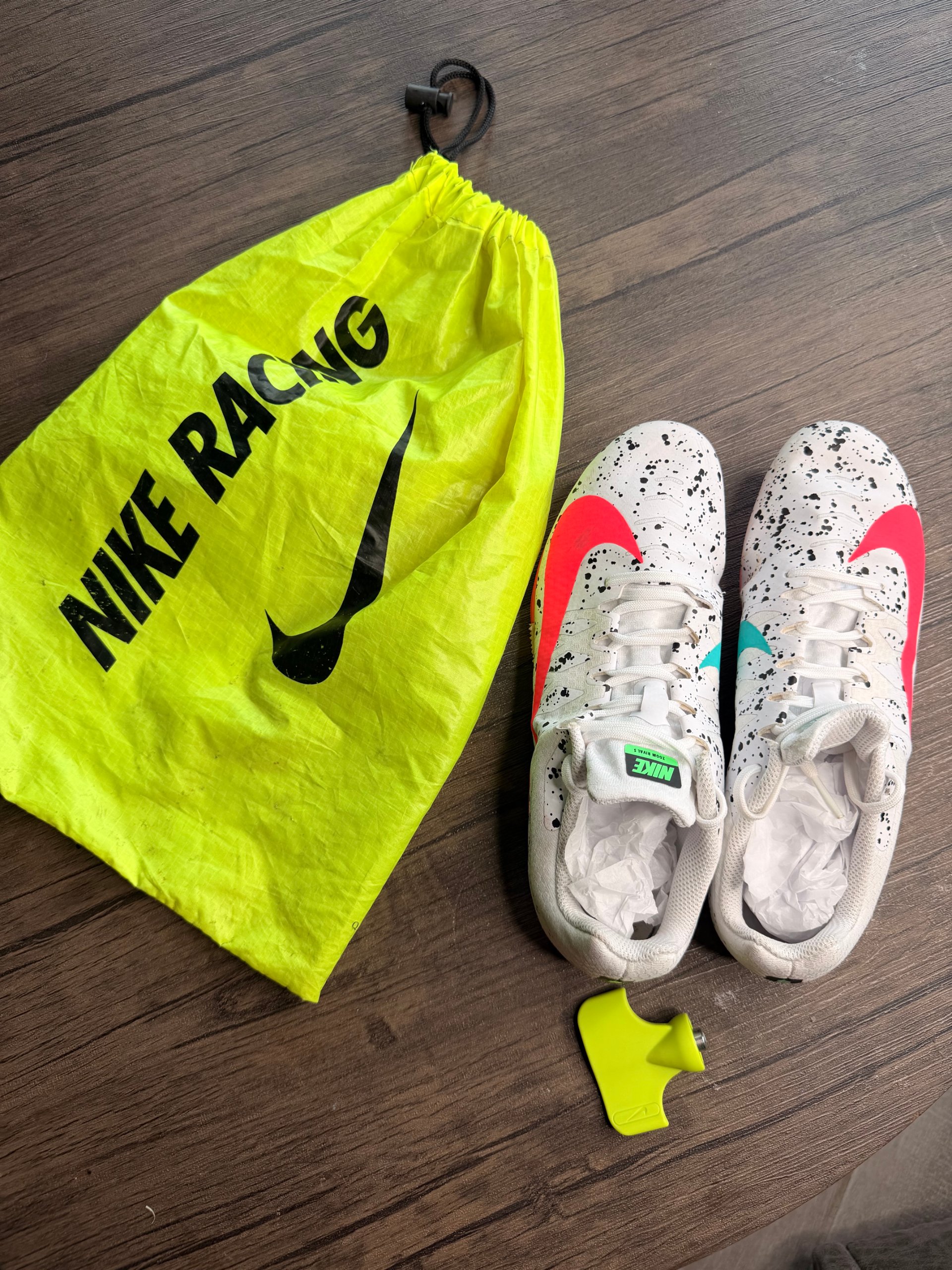 Nike White & Red & Teal speckled Racing Spike Shoes US 8 image 3