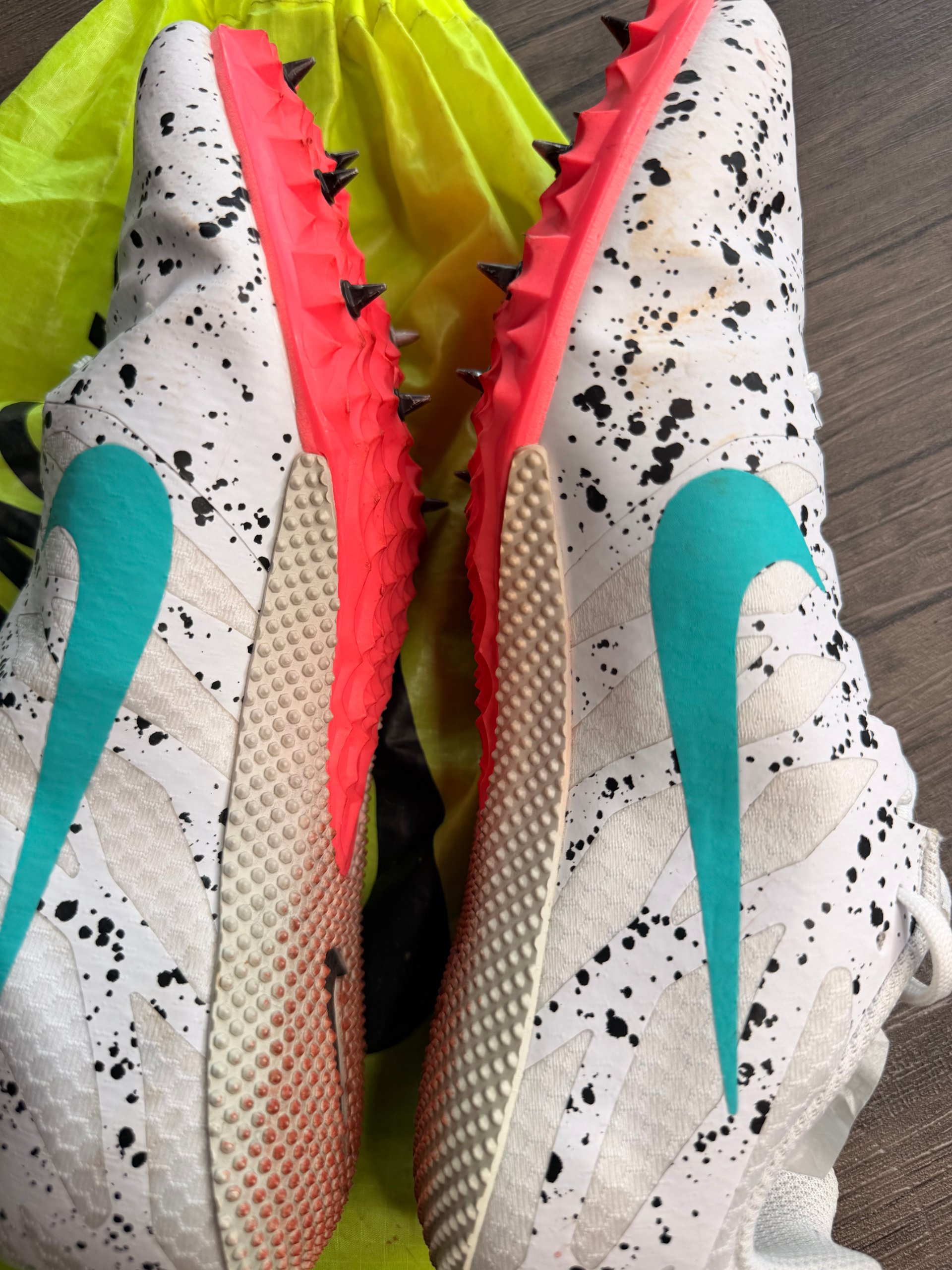 Nike White & Red & Teal speckled Racing Spike Shoes US 8 image 7