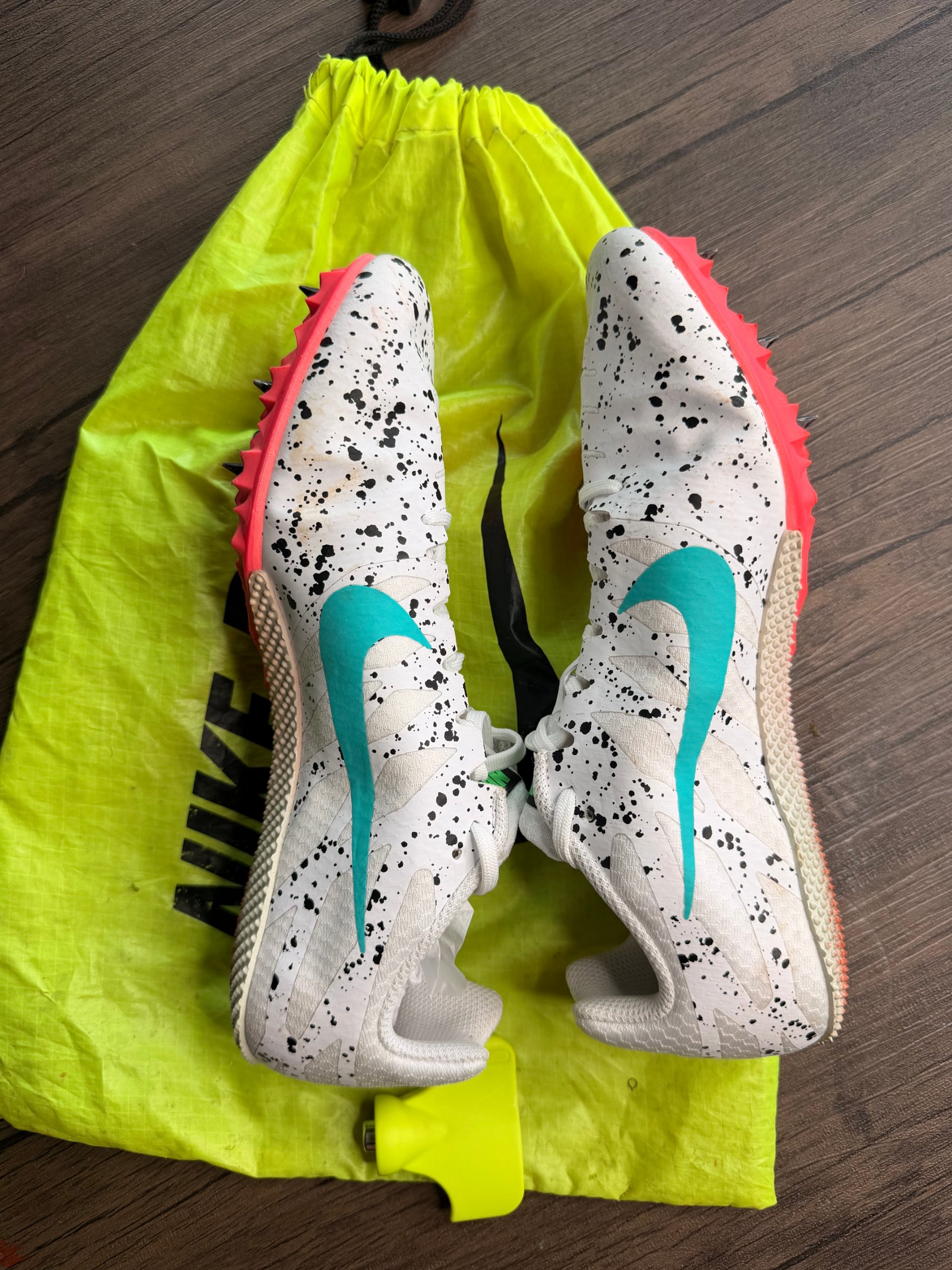 Nike White & Red & Teal speckled Racing Spike Shoes US 8 image 9