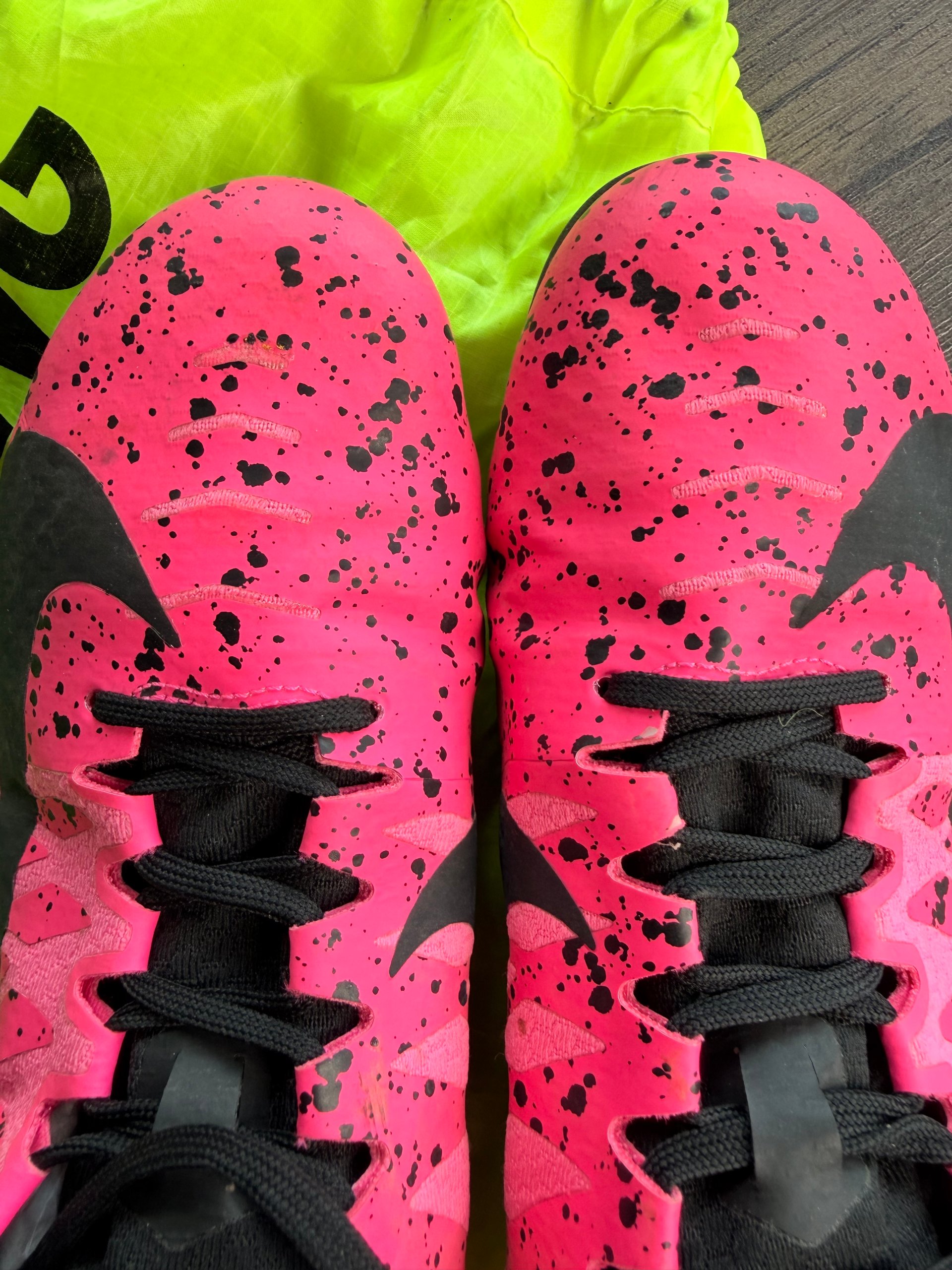 Nike Pink & Black Racing Spikes US 7.5 with Bag & Replacement Spikes image 4
