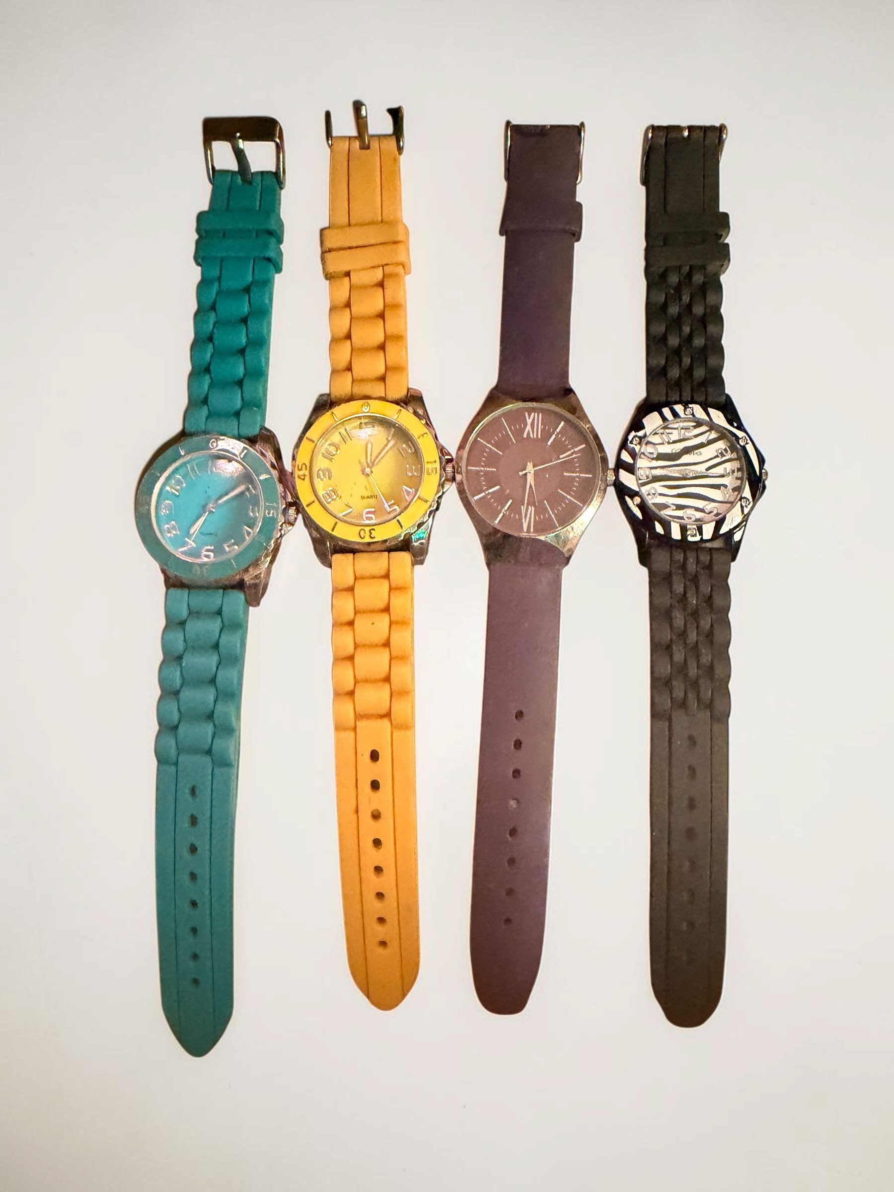4 Piece Multicolor Silicone Strap Quartz Watches