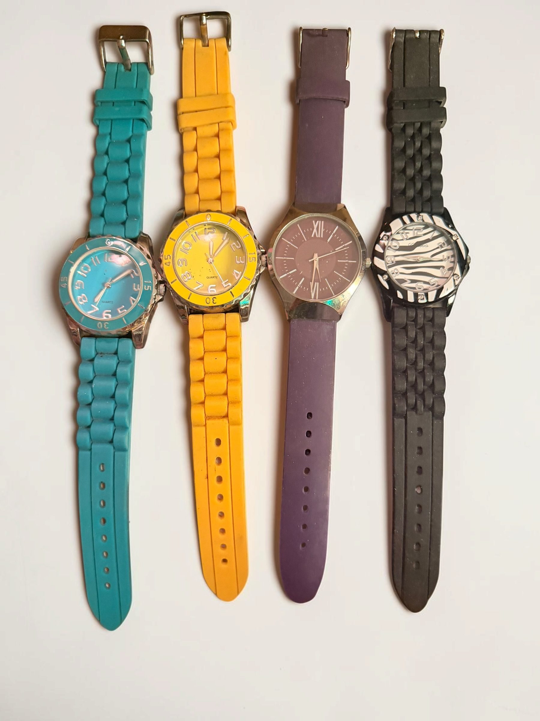 4 Piece Multicolor Silicone Strap Quartz Watches image 2