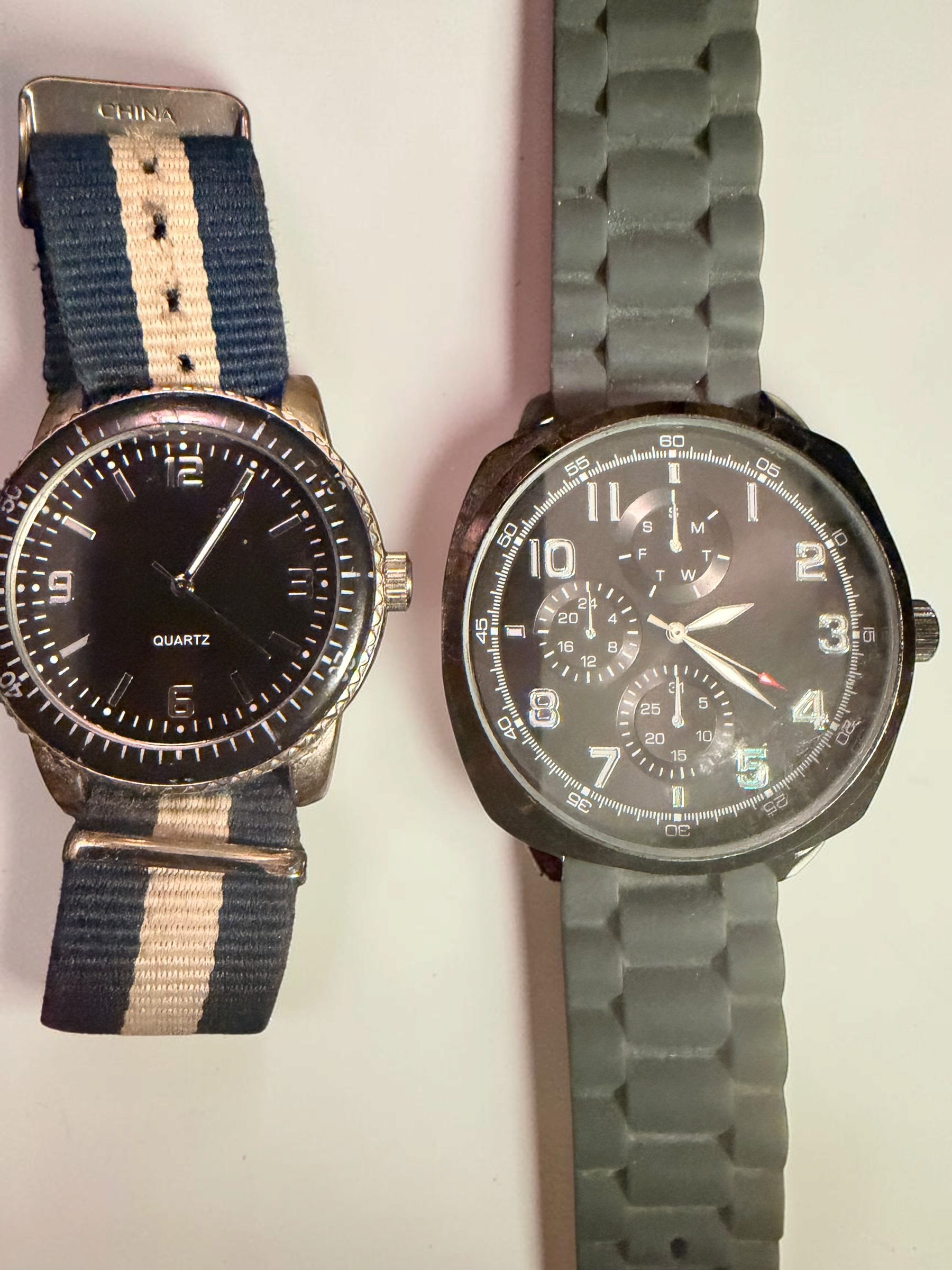 4 Pack Black, Grey & Blue Quartz Wrist Watches Assorted Straps image 4