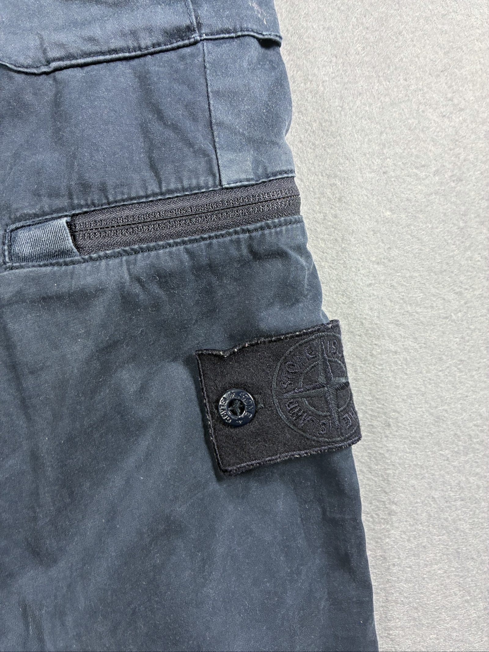 Stone Island Navy Shadow Project Cargo Trousers W34 Cotton Blend image 2