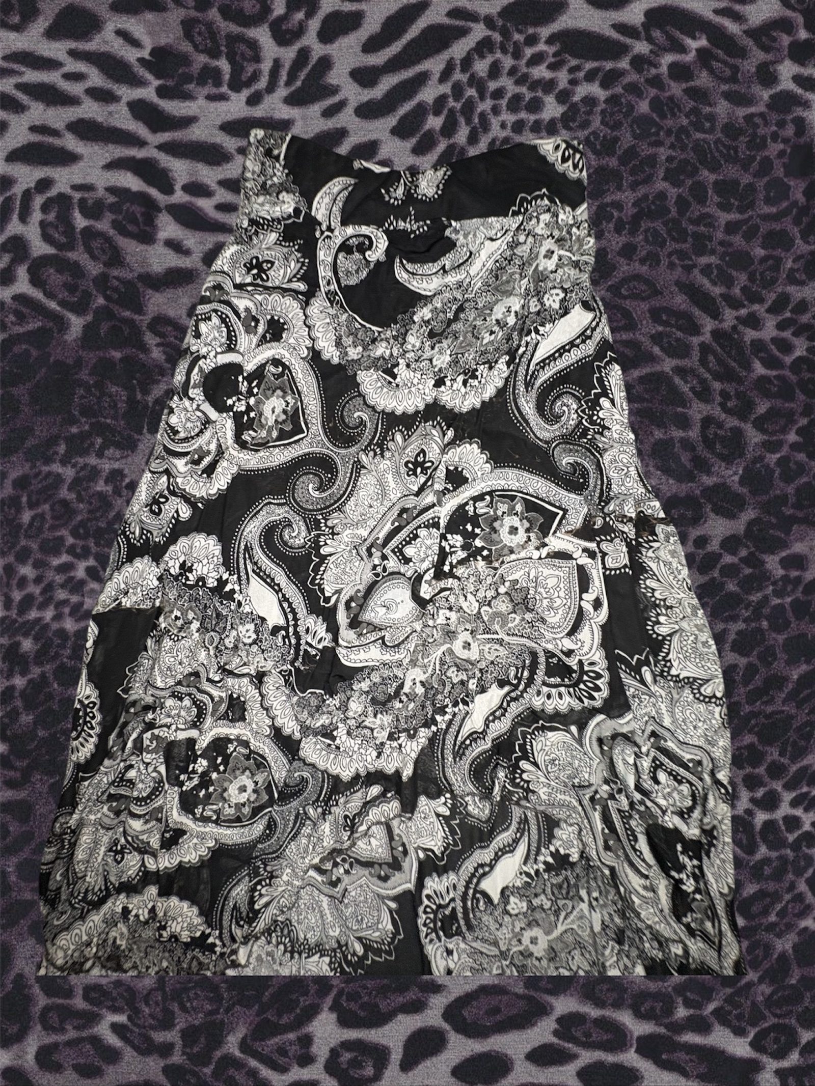 Unbranded Women's Black & White Paisley Pattern Lightweight Skirt One Size image 2