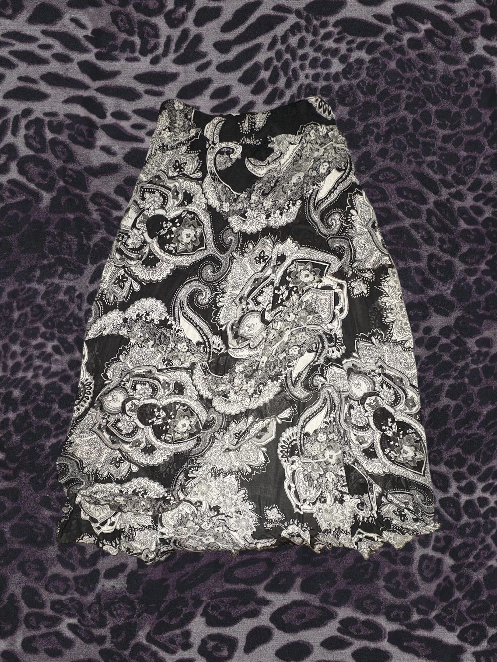 Unbranded Women's Black & White Paisley Pattern Lightweight Skirt One Size