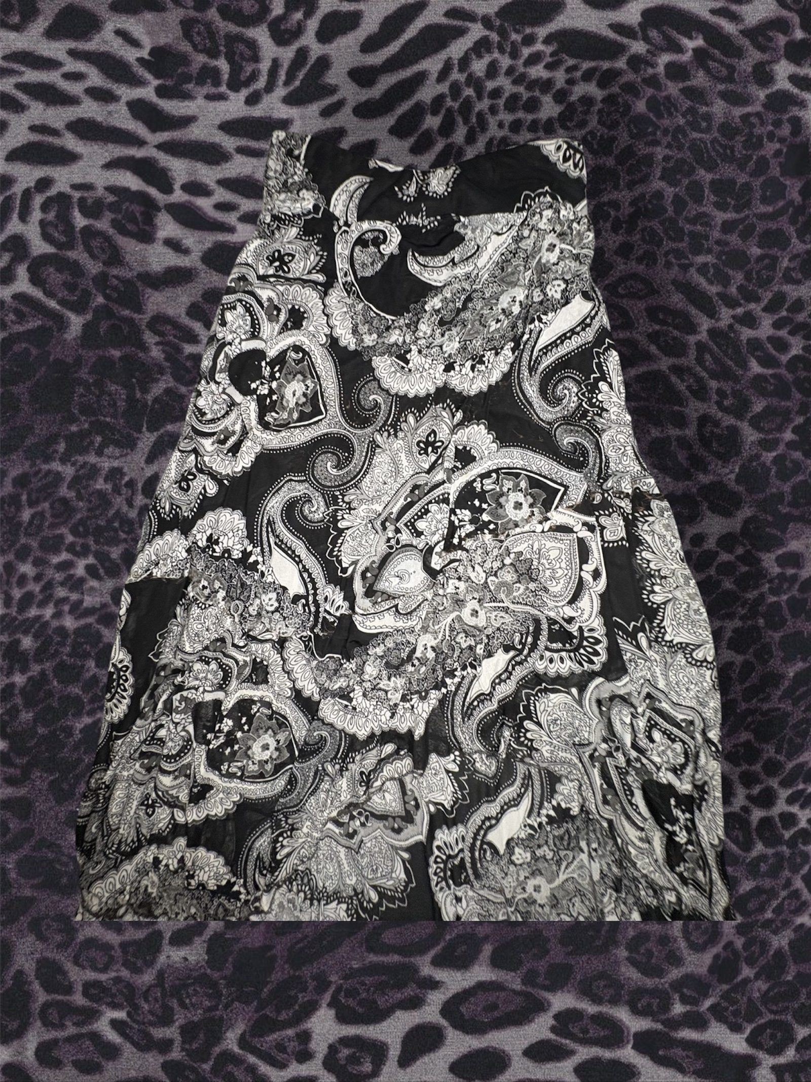 Unbranded Women's Black & White Paisley Pattern Lightweight Skirt One Size image 9