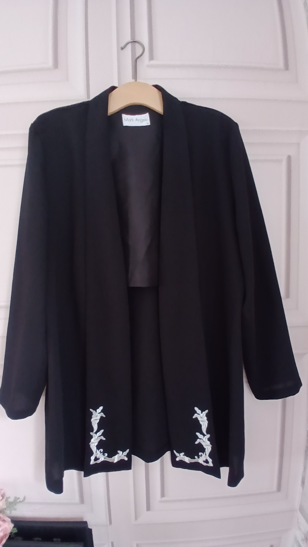 Mark Angelo Black Embroidered Open Front Jacket Size 18
