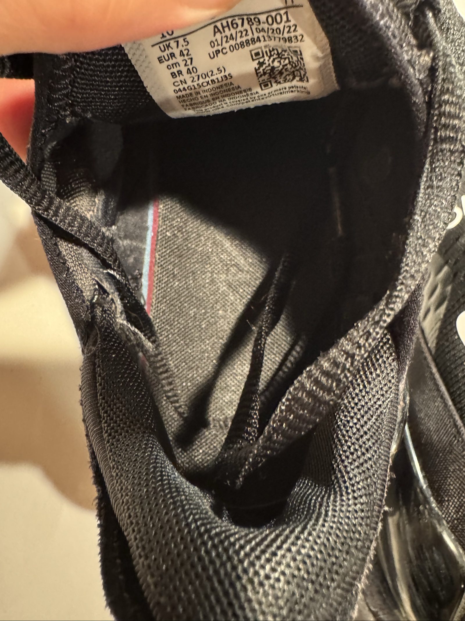 Nike Air Max 270 Women’s Size 10 Black White Sneakers AH6789-001 image 9