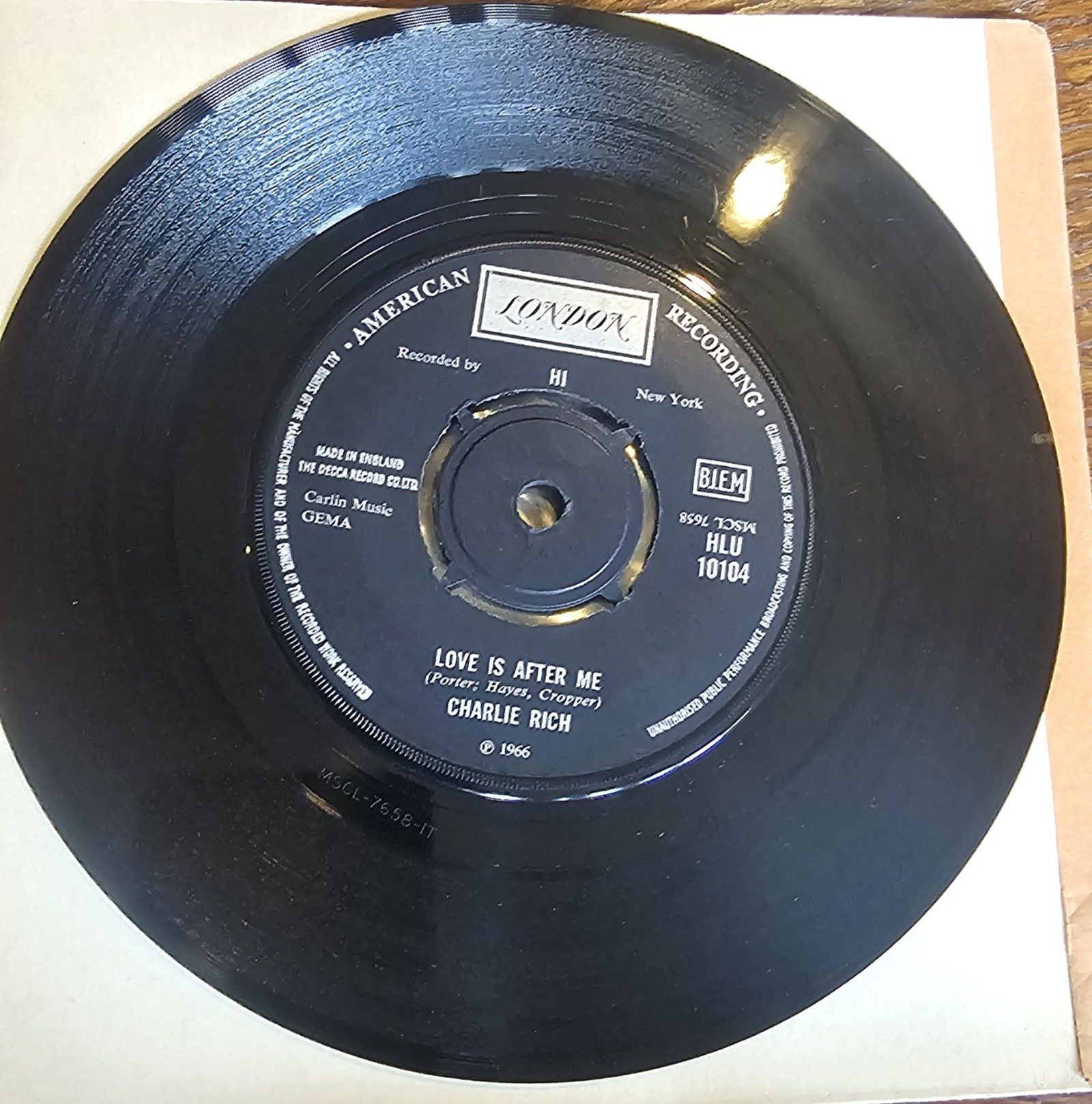 Charlie Rich Love Is After Me London HLU 10104 7" Vinyl Single