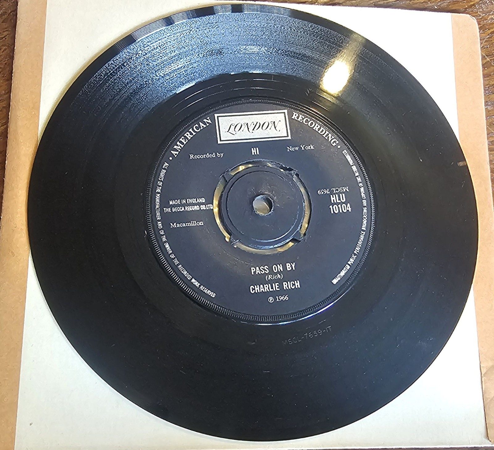 Charlie Rich Love Is After Me London HLU 10104 7" Vinyl Single image 2