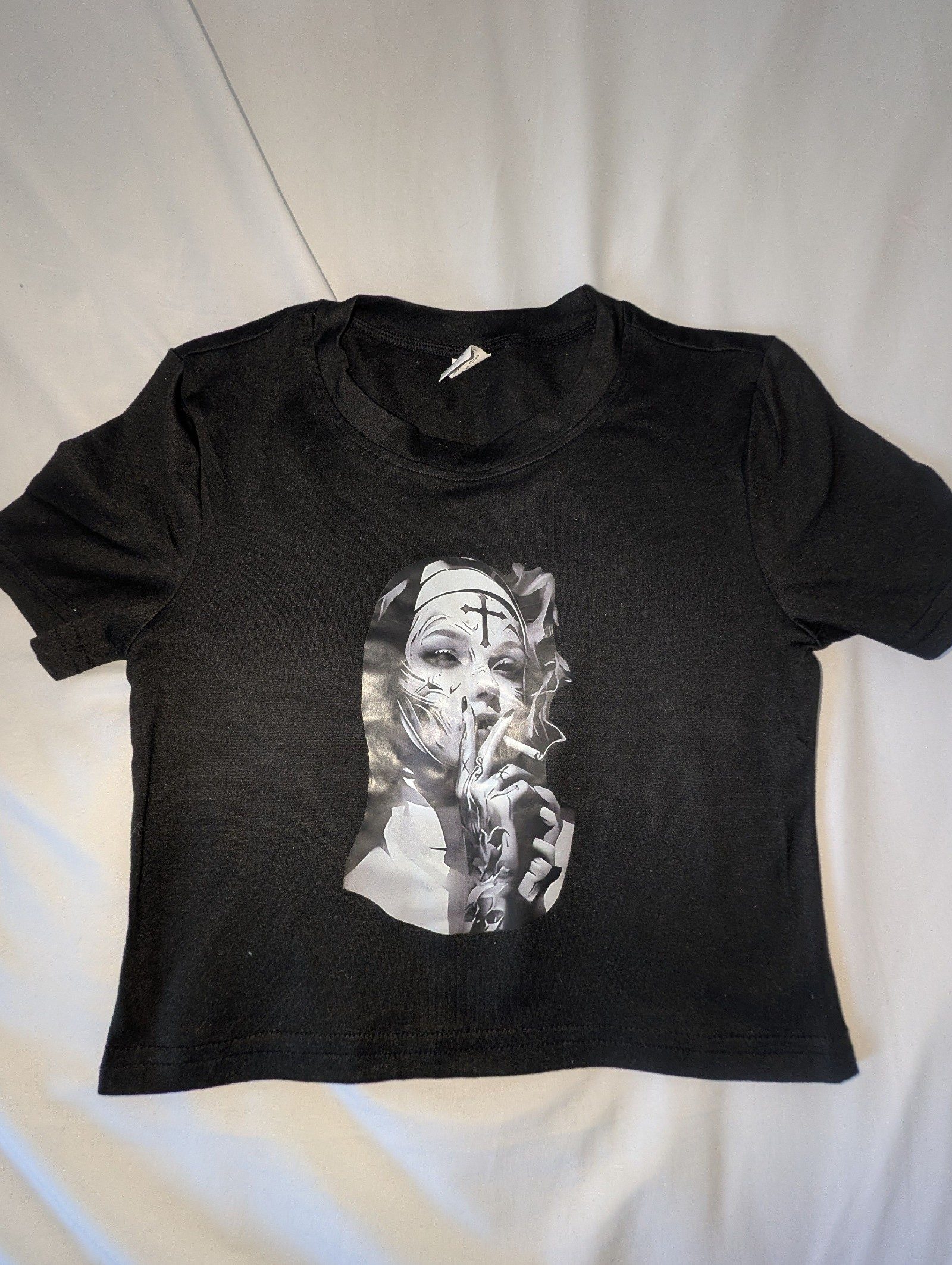 Black Women's XS Graphic Print Cropped Polyester & Elastane T-Shirt