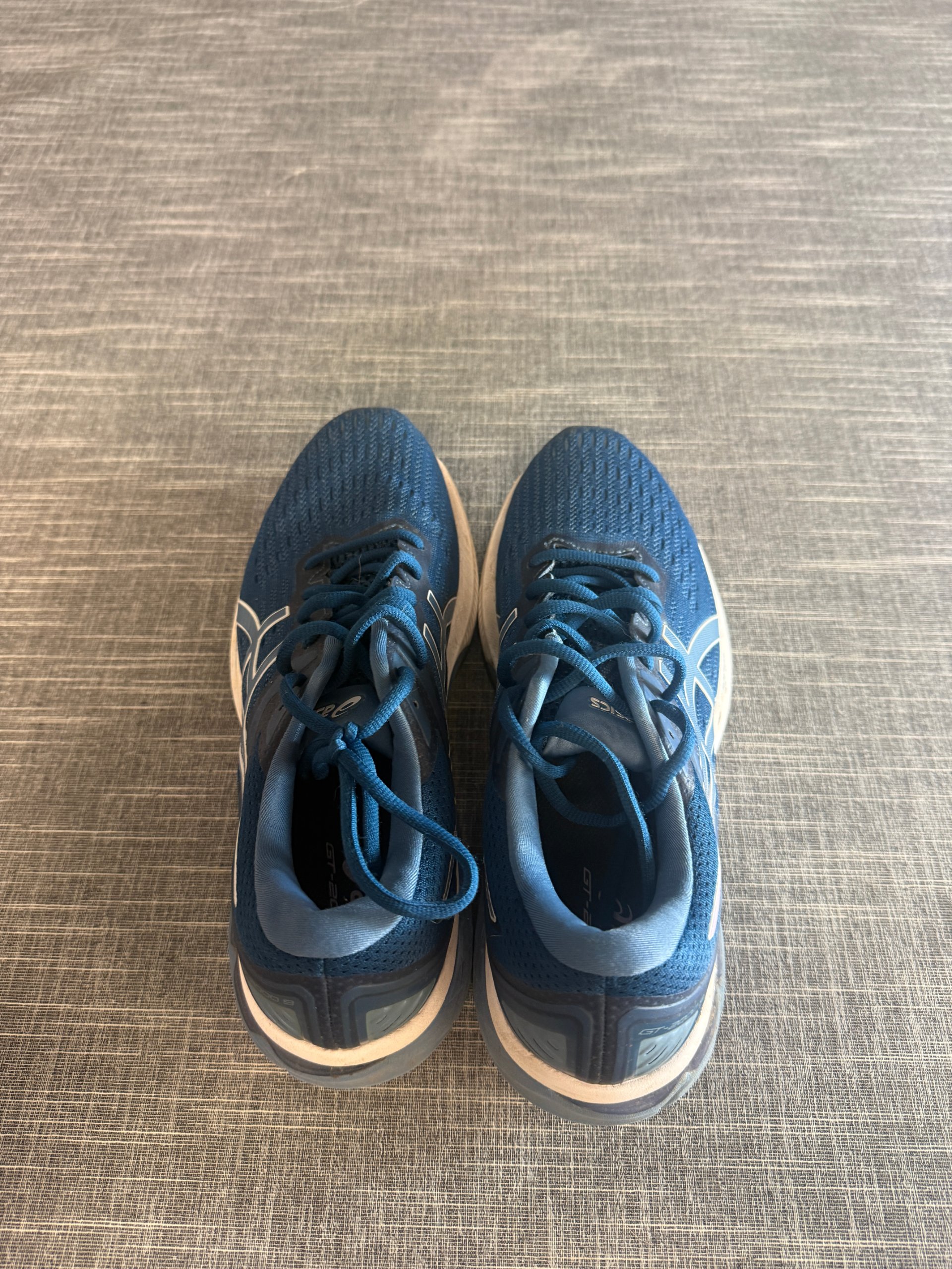 ASICS GT-2000 Men's Running Shoes UK 9 Navy Blue FlyteFoam image 3
