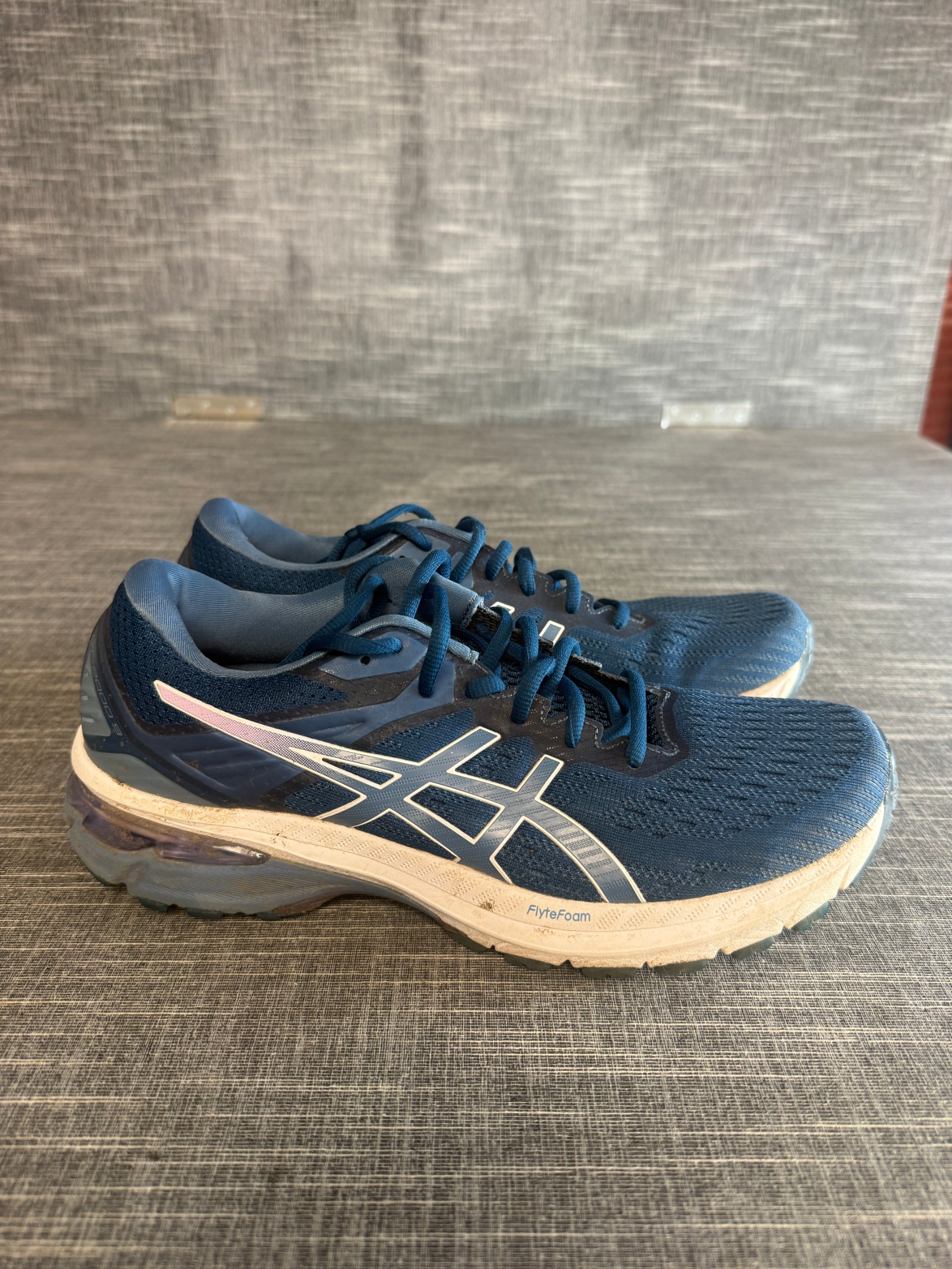 ASICS GT-2000 Men's Running Shoes UK 9 Navy Blue FlyteFoam image 4