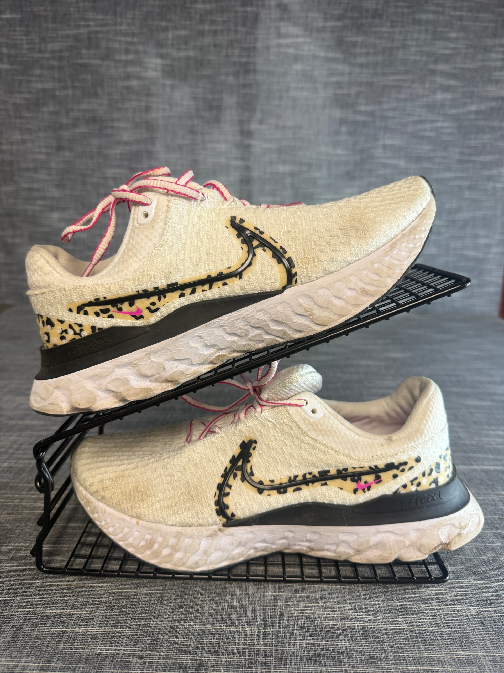 Nike Women's React Leopard Print Running Shoes UK 7 Cream & Black