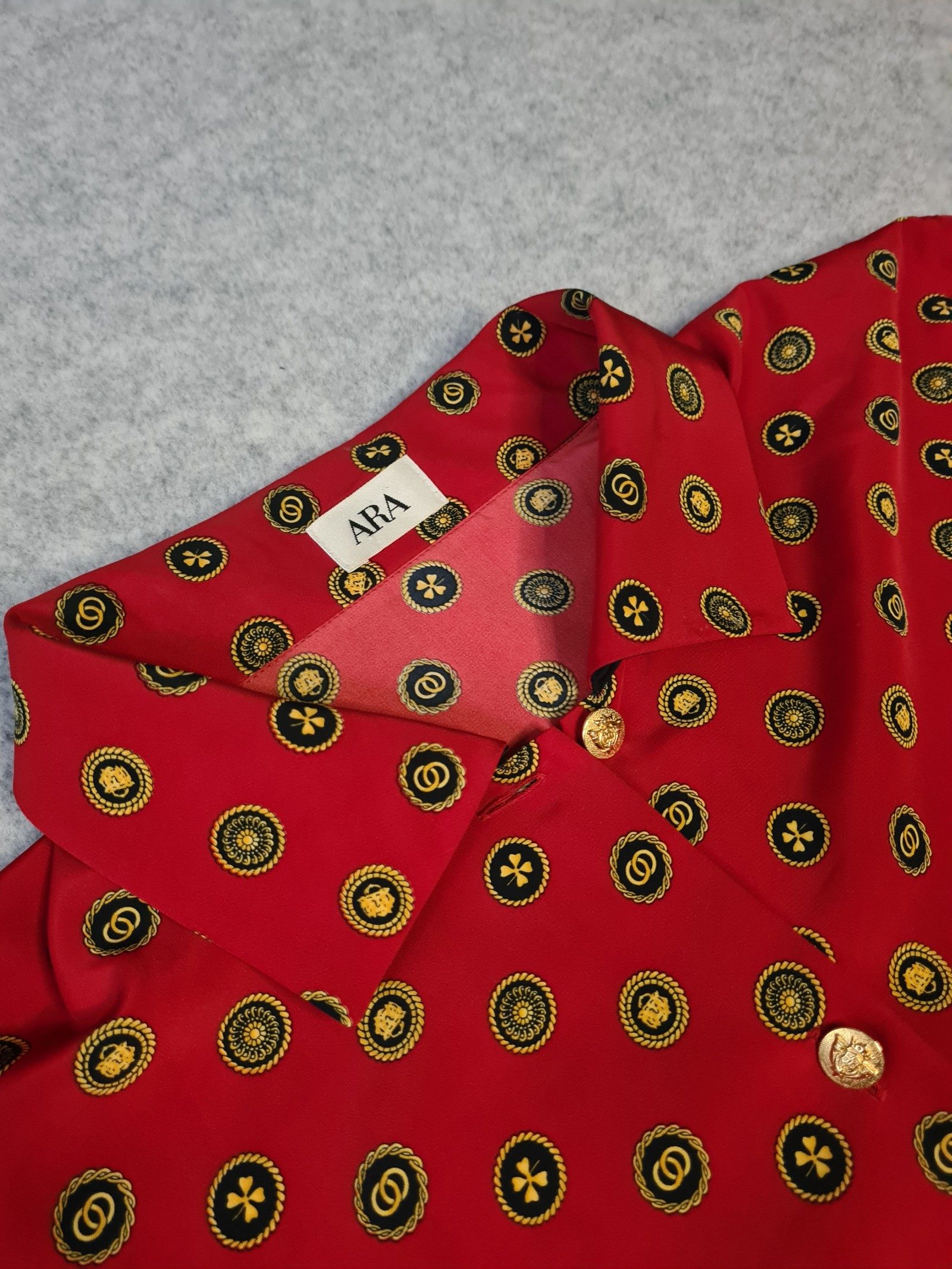 ARA Red Button-Up Party Shirt Gold Oversized Size L 1170 image 2